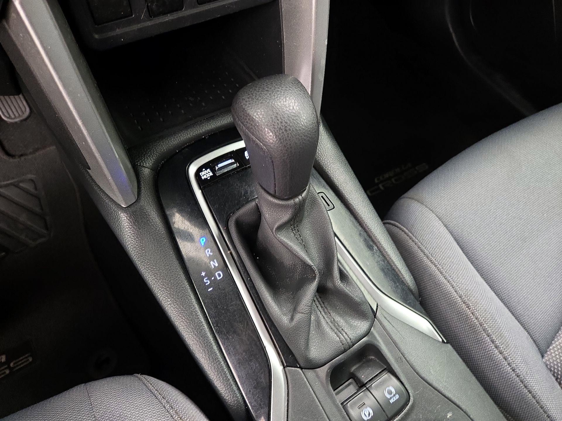 Thumbnail: 2023 Toyota Corolla Cross - 17