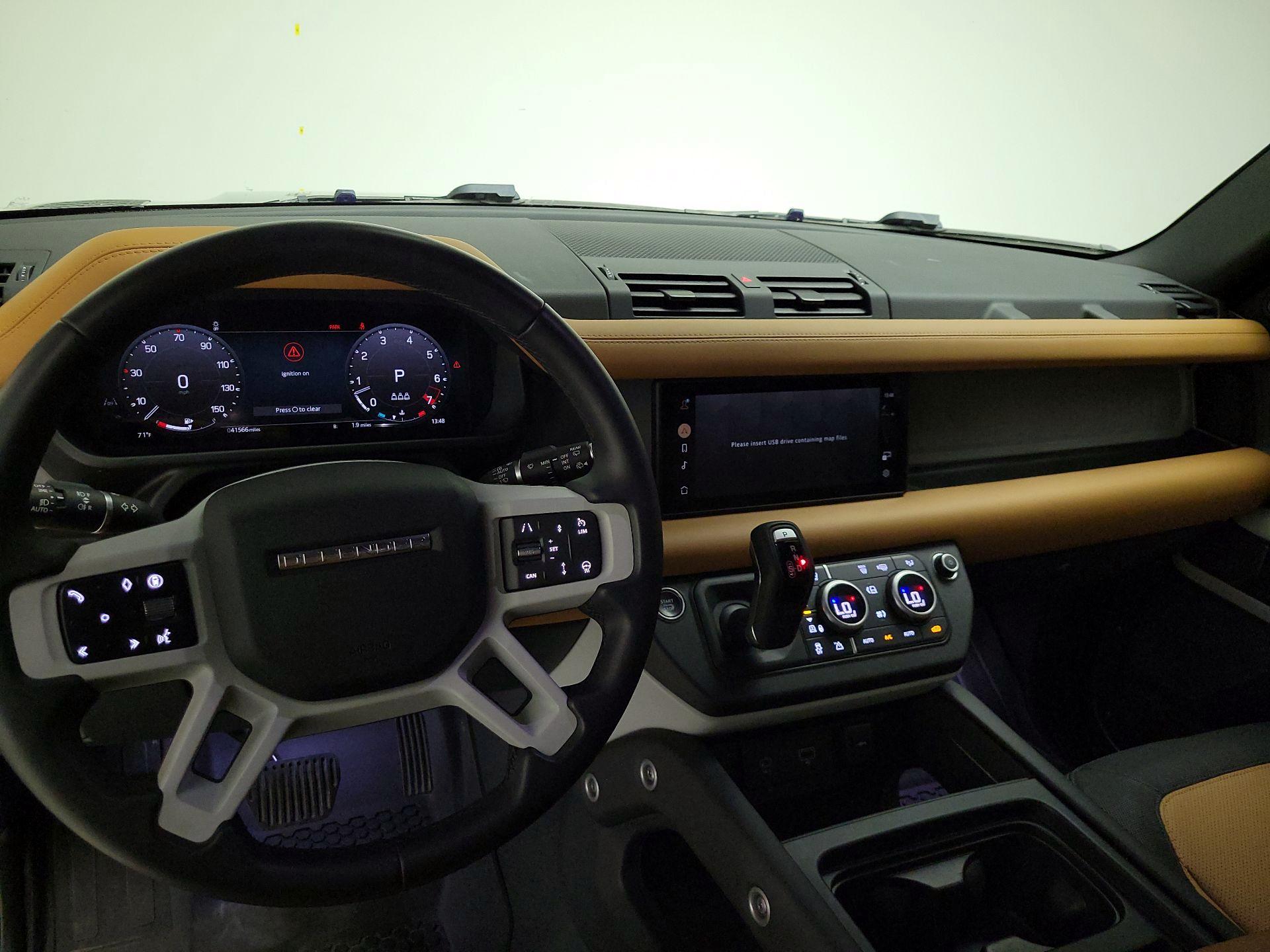 Thumbnail: 2024 Land Rover Defender - 9