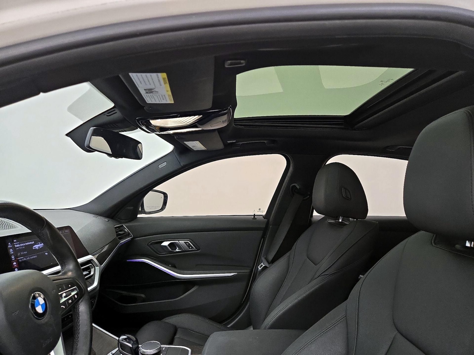 2021 BMW 3 Series 330i - Photo 21