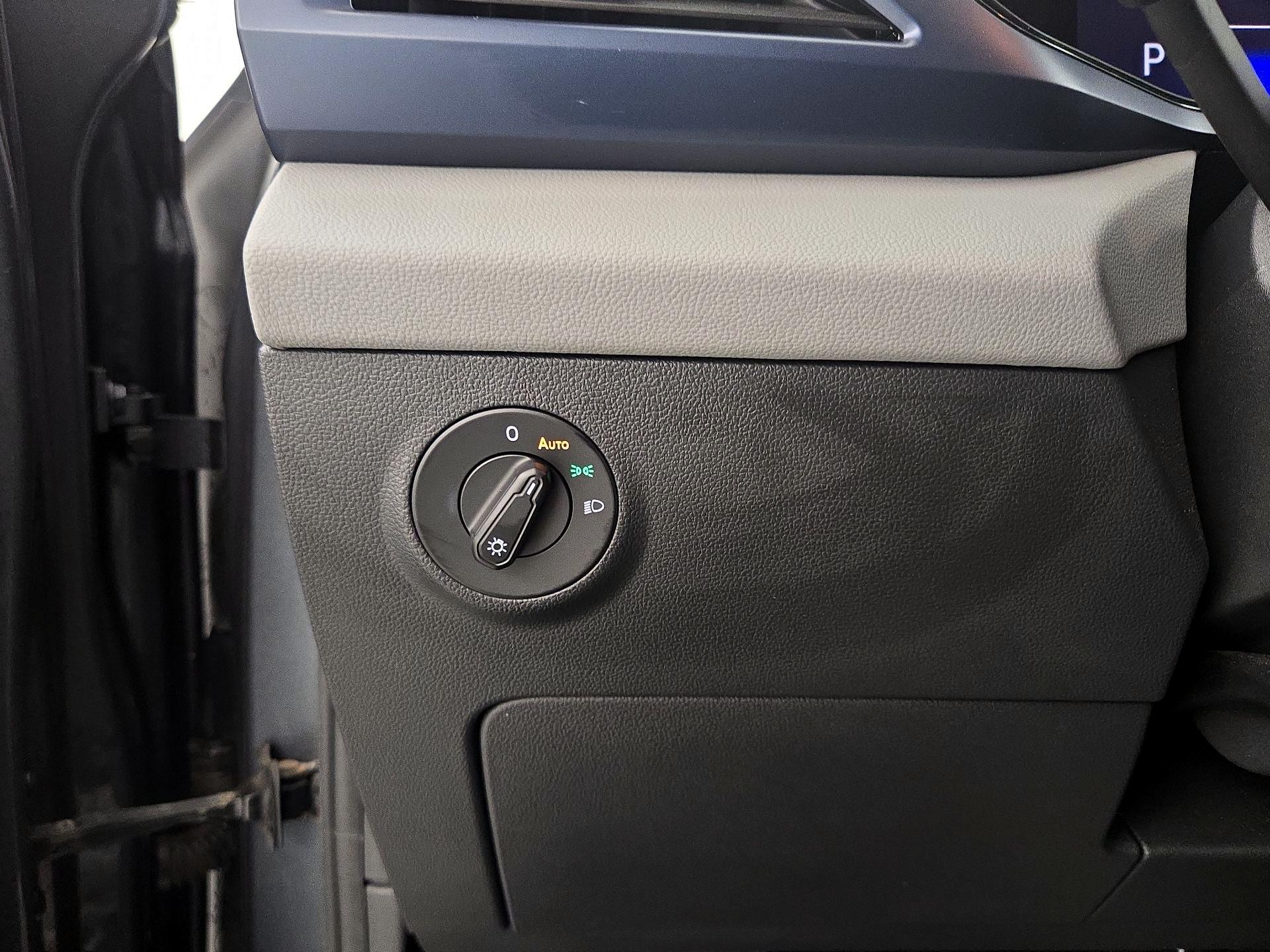 Thumbnail: 2023 Volkswagen Taos - 13