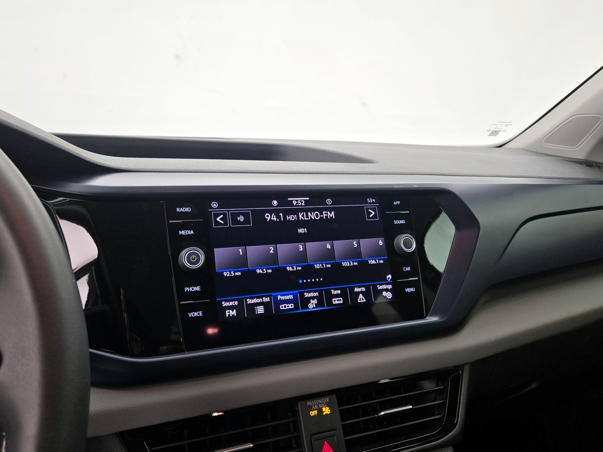 Thumbnail: 2023 Volkswagen Taos - 15