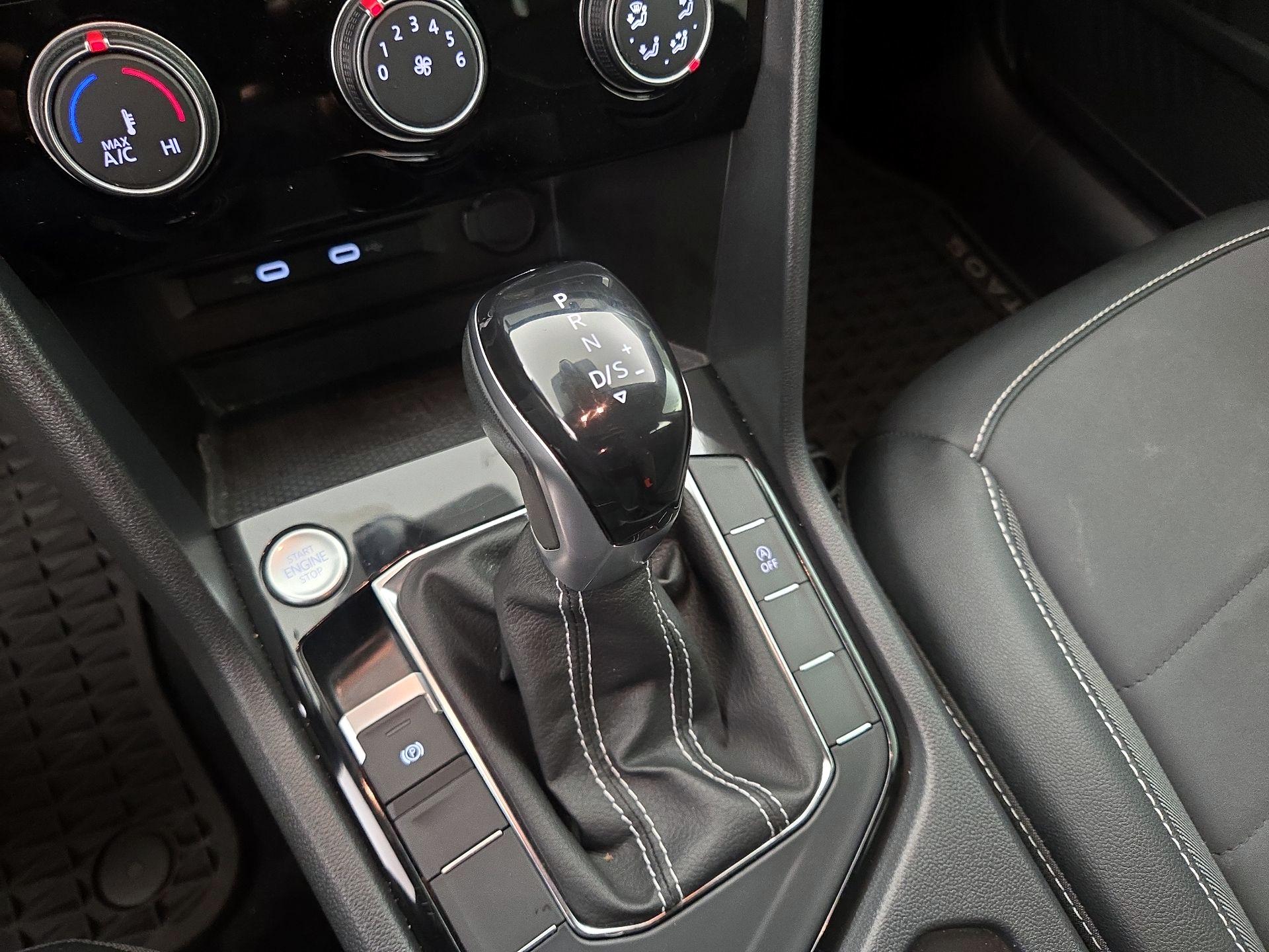 Thumbnail: 2023 Volkswagen Taos - 17