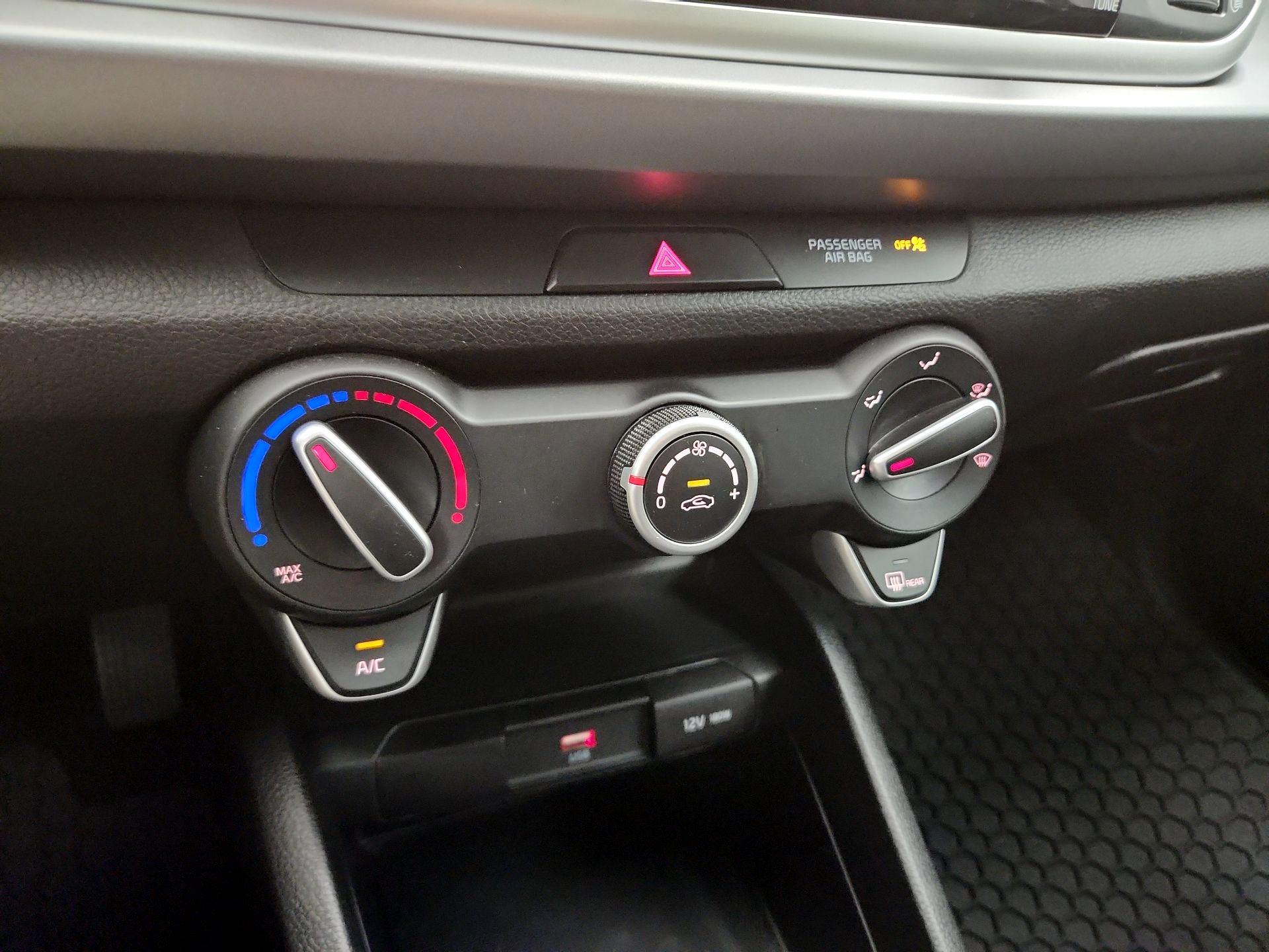 Thumbnail: 2023 Kia Rio - 13