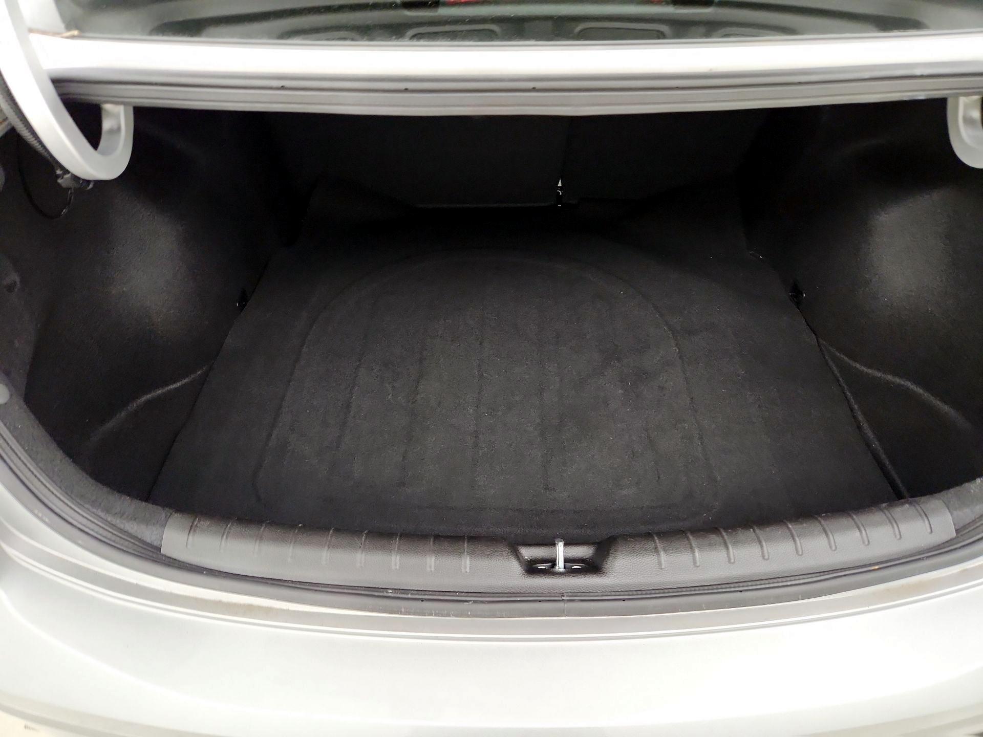 Thumbnail: 2023 Kia Rio - 17