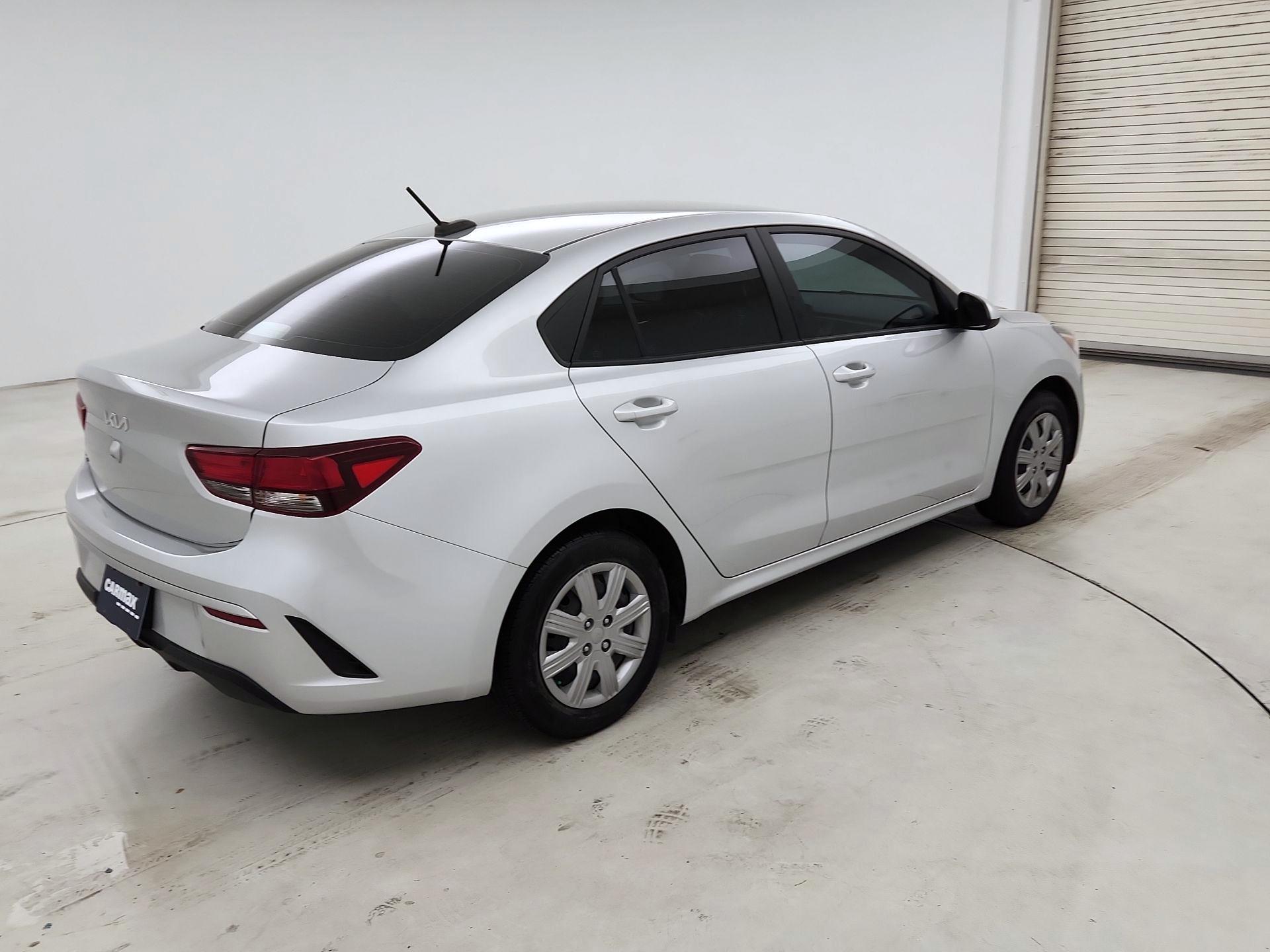 Thumbnail: 2023 Kia Rio - 5