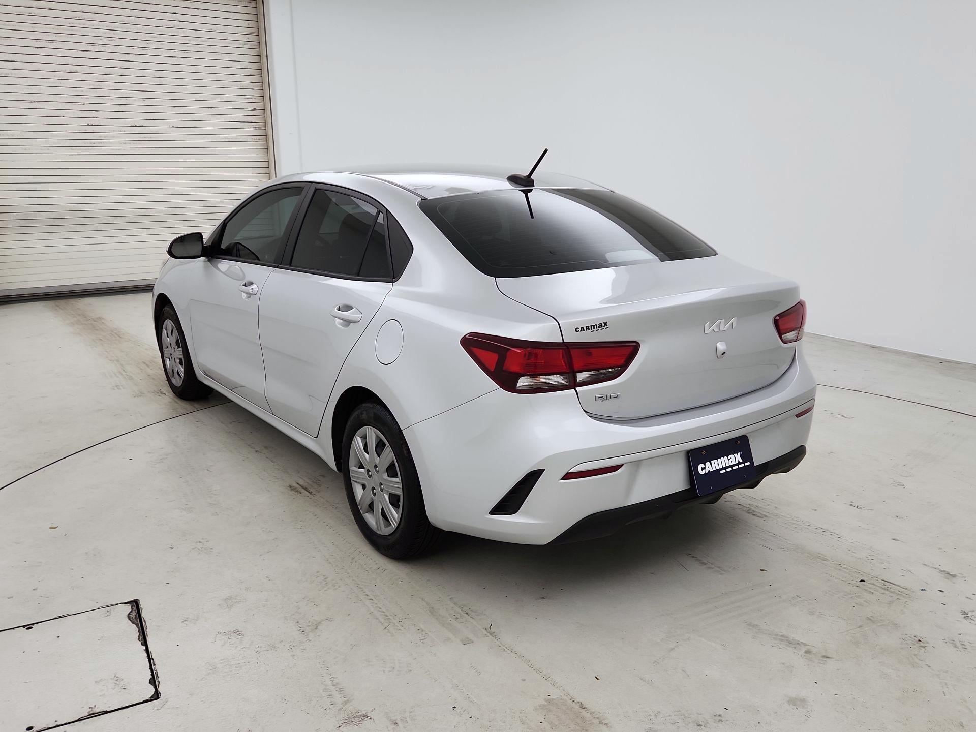 Thumbnail: 2023 Kia Rio - 7