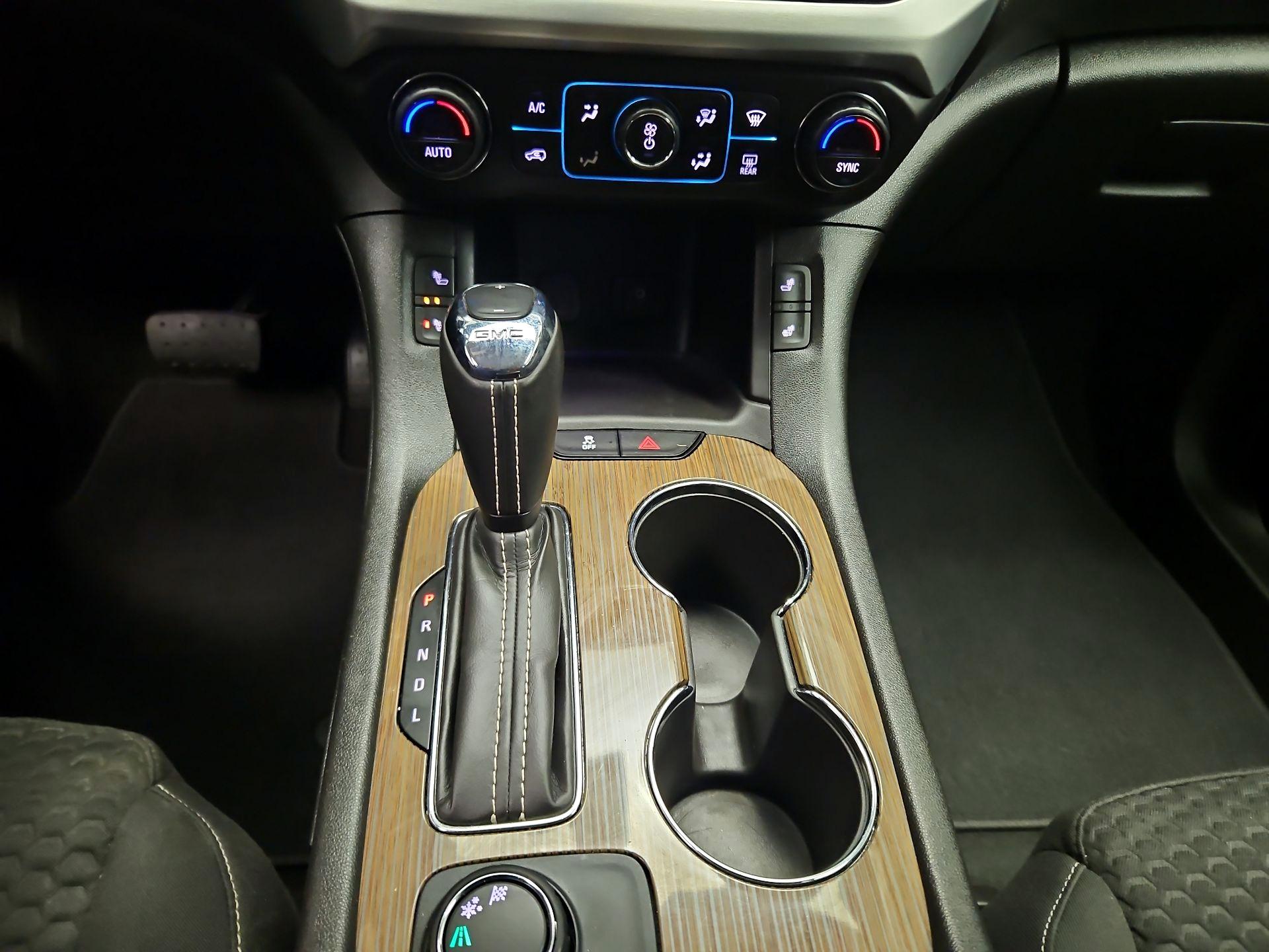 Thumbnail: 2018 GMC Acadia - 16