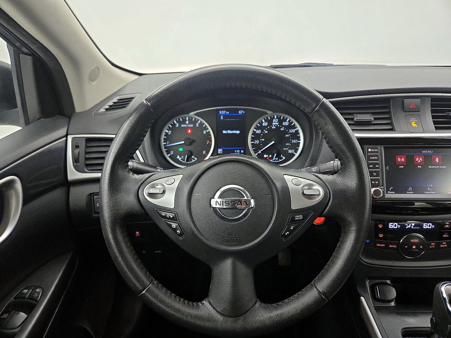 Thumbnail: 2019 Nissan Sentra - 10