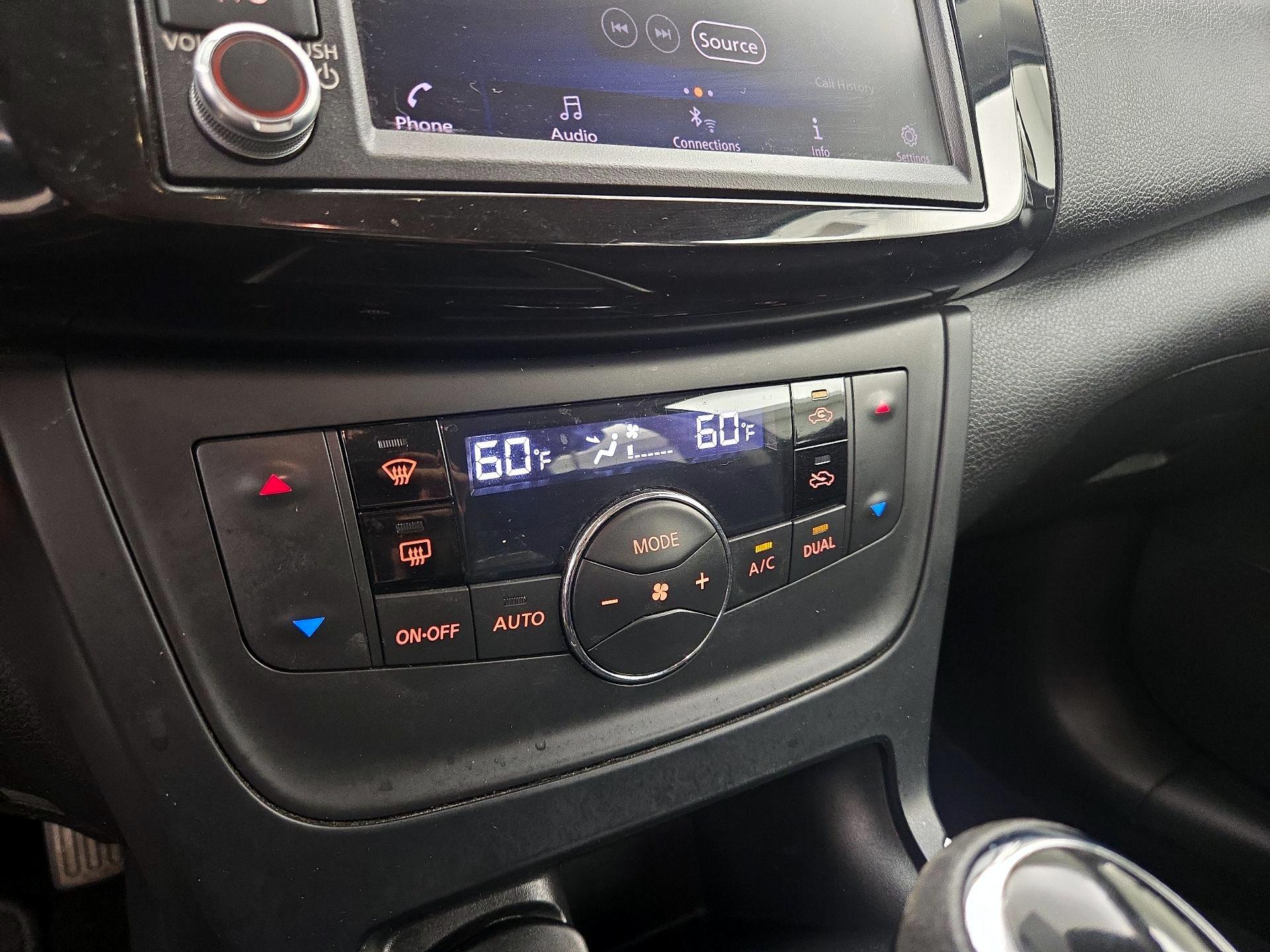 Thumbnail: 2019 Nissan Sentra - 16