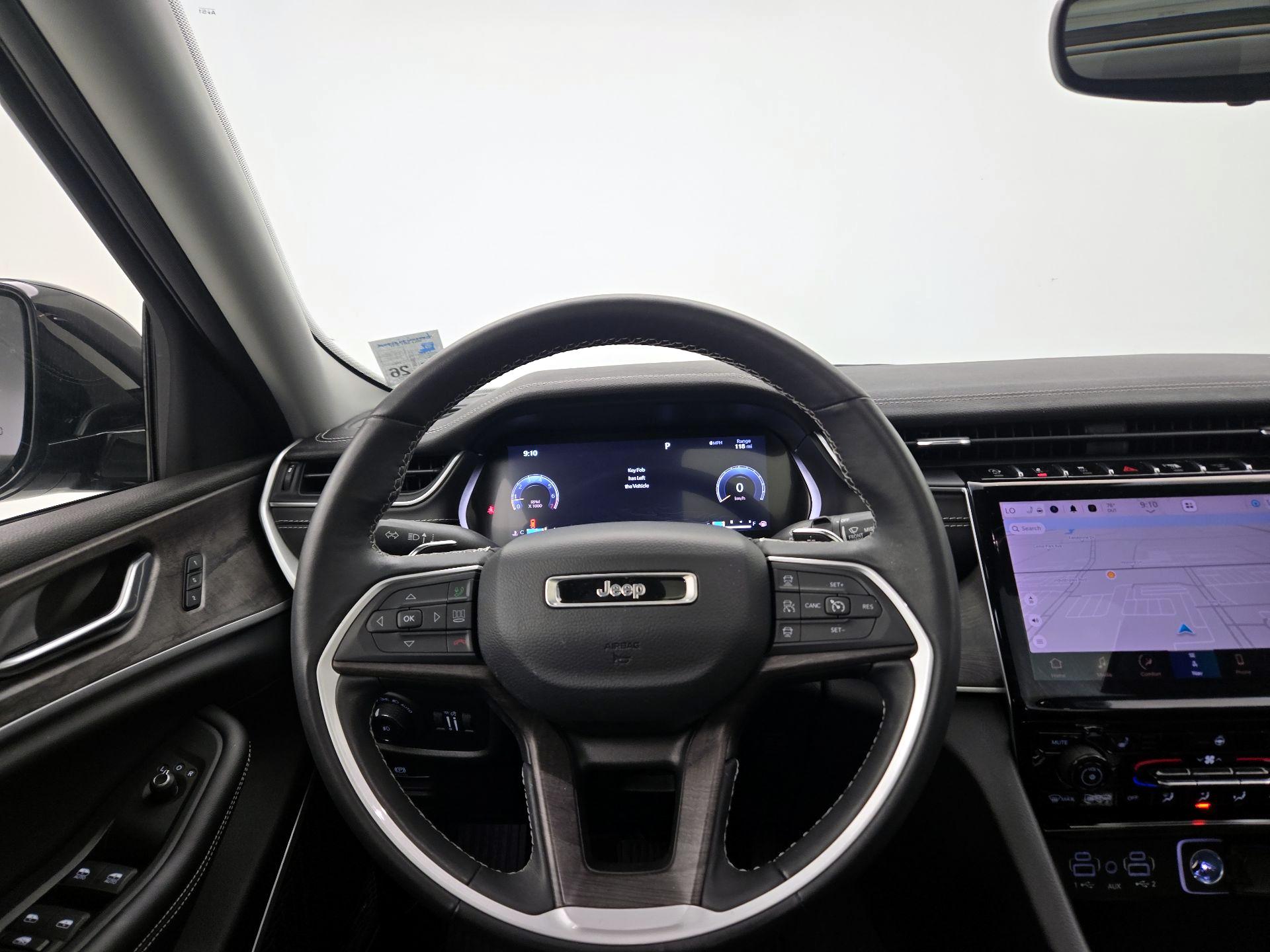 Thumbnail: 2022 Jeep Grand Cherokee - 10