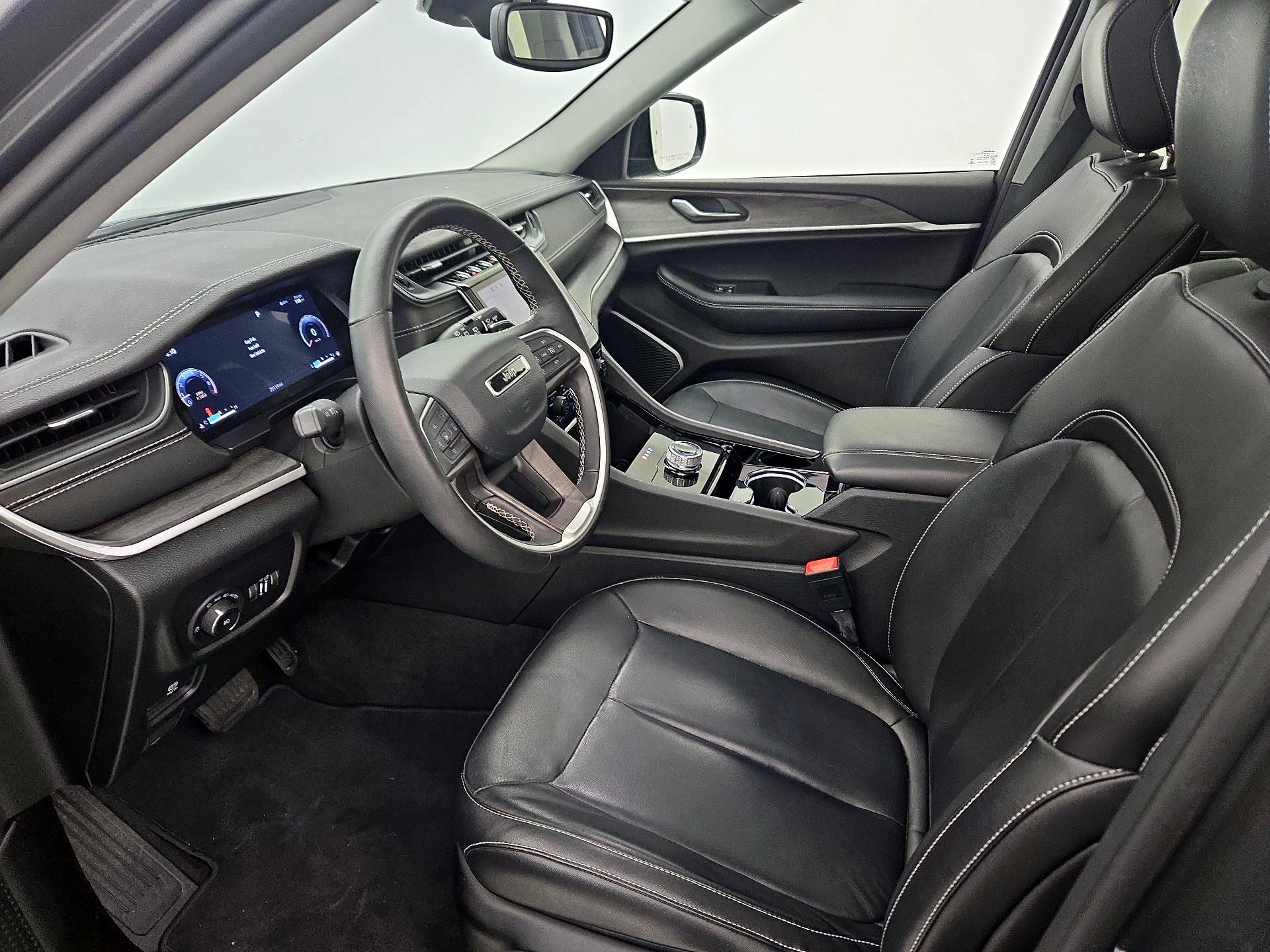 Thumbnail: 2022 Jeep Grand Cherokee - 11