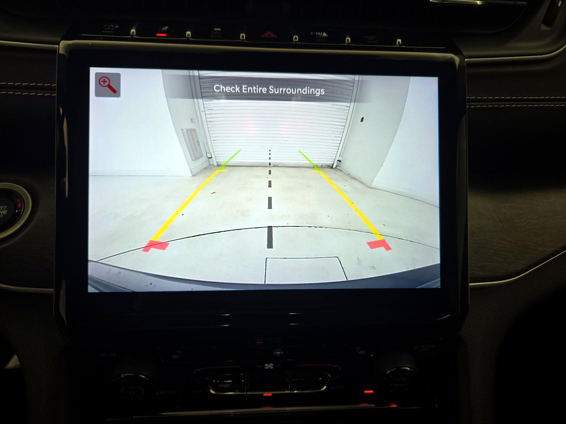 Thumbnail: 2022 Jeep Grand Cherokee - 15