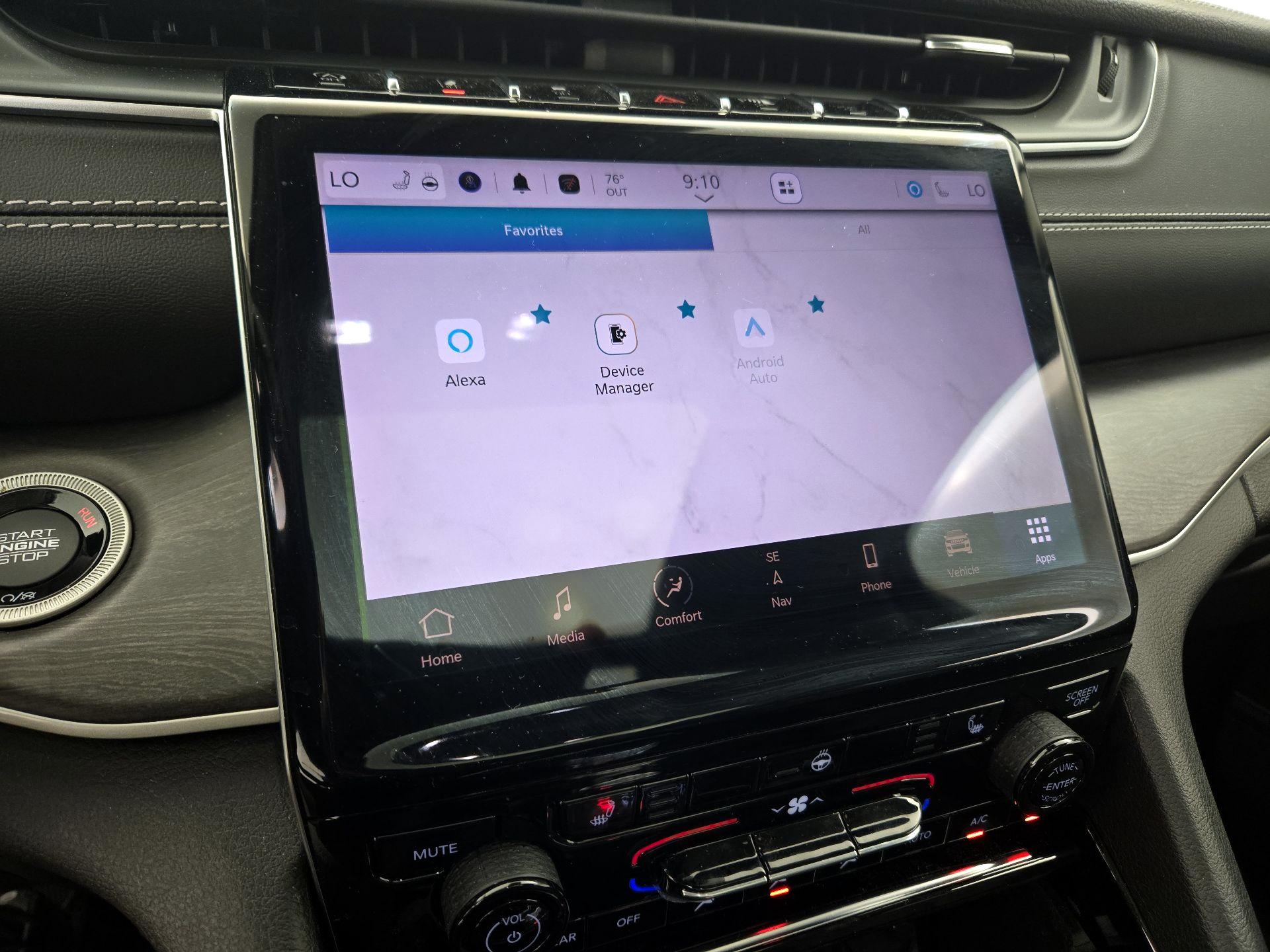 Thumbnail: 2022 Jeep Grand Cherokee - 16