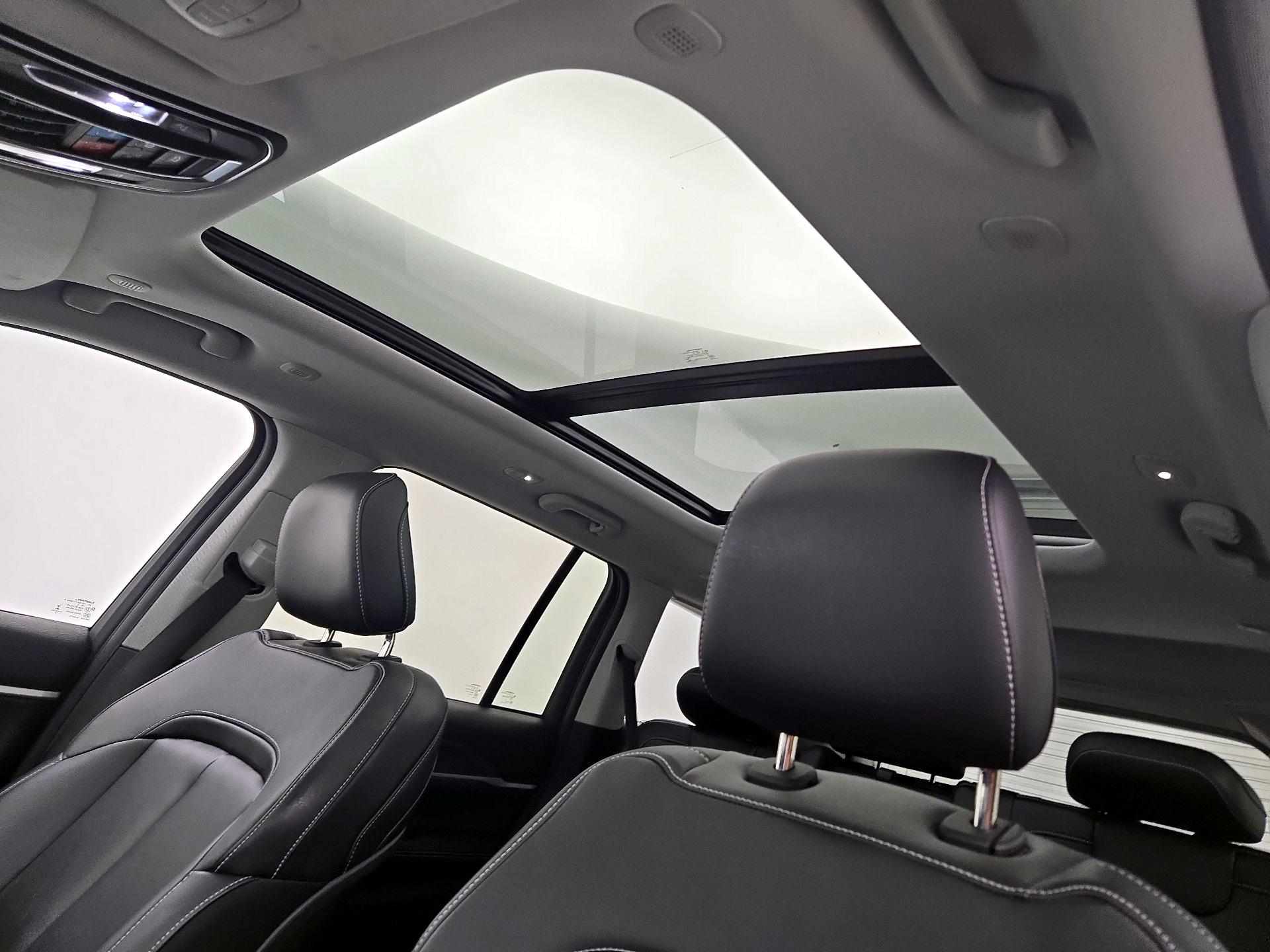 Thumbnail: 2022 Jeep Grand Cherokee - 20