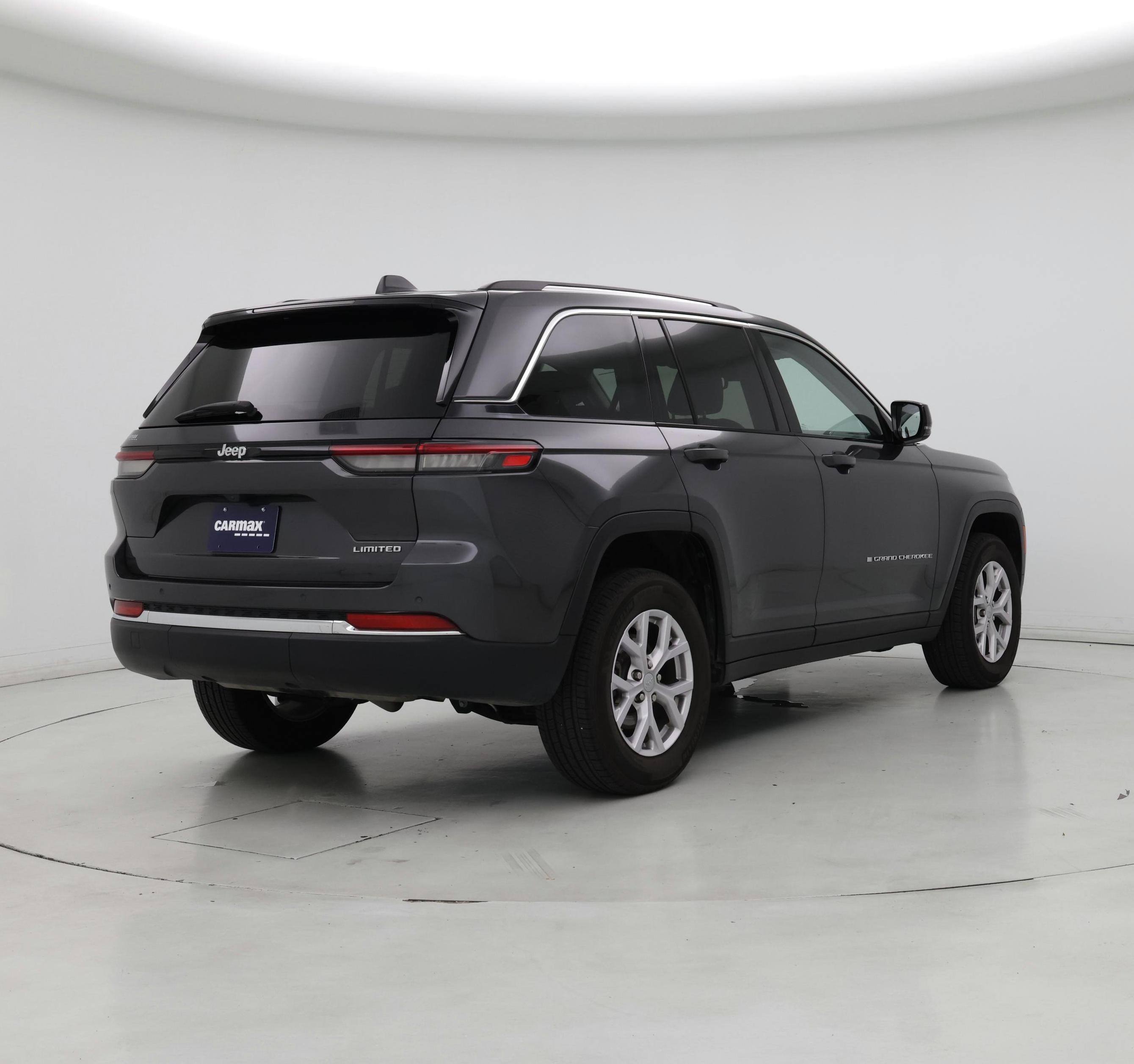 Thumbnail: 2022 Jeep Grand Cherokee - 8