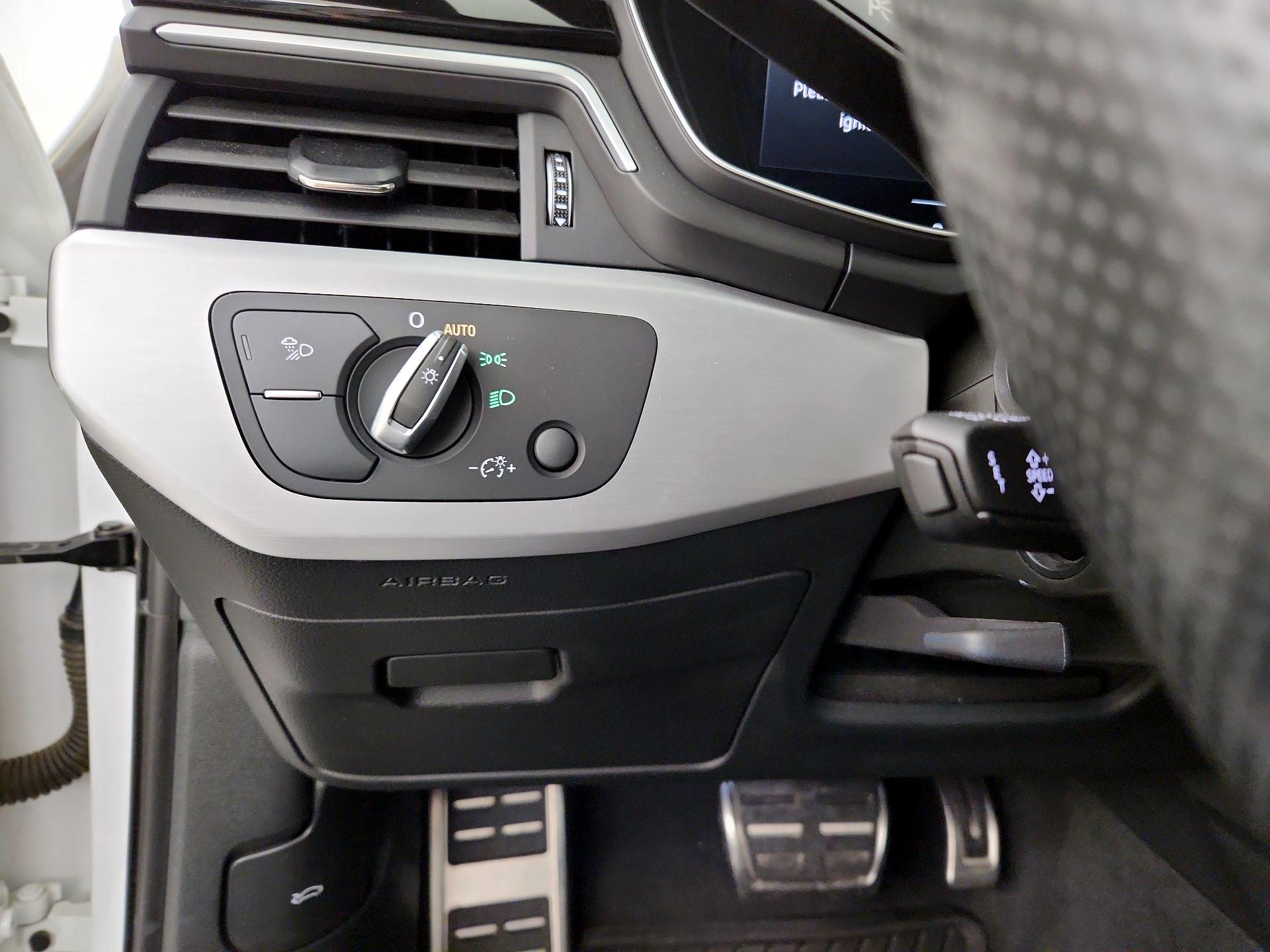 Thumbnail: 2022 Audi A4 - 13