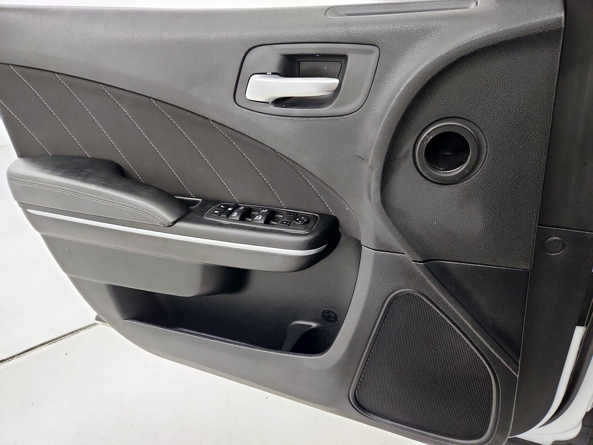 Thumbnail: 2022 Dodge Charger - 12