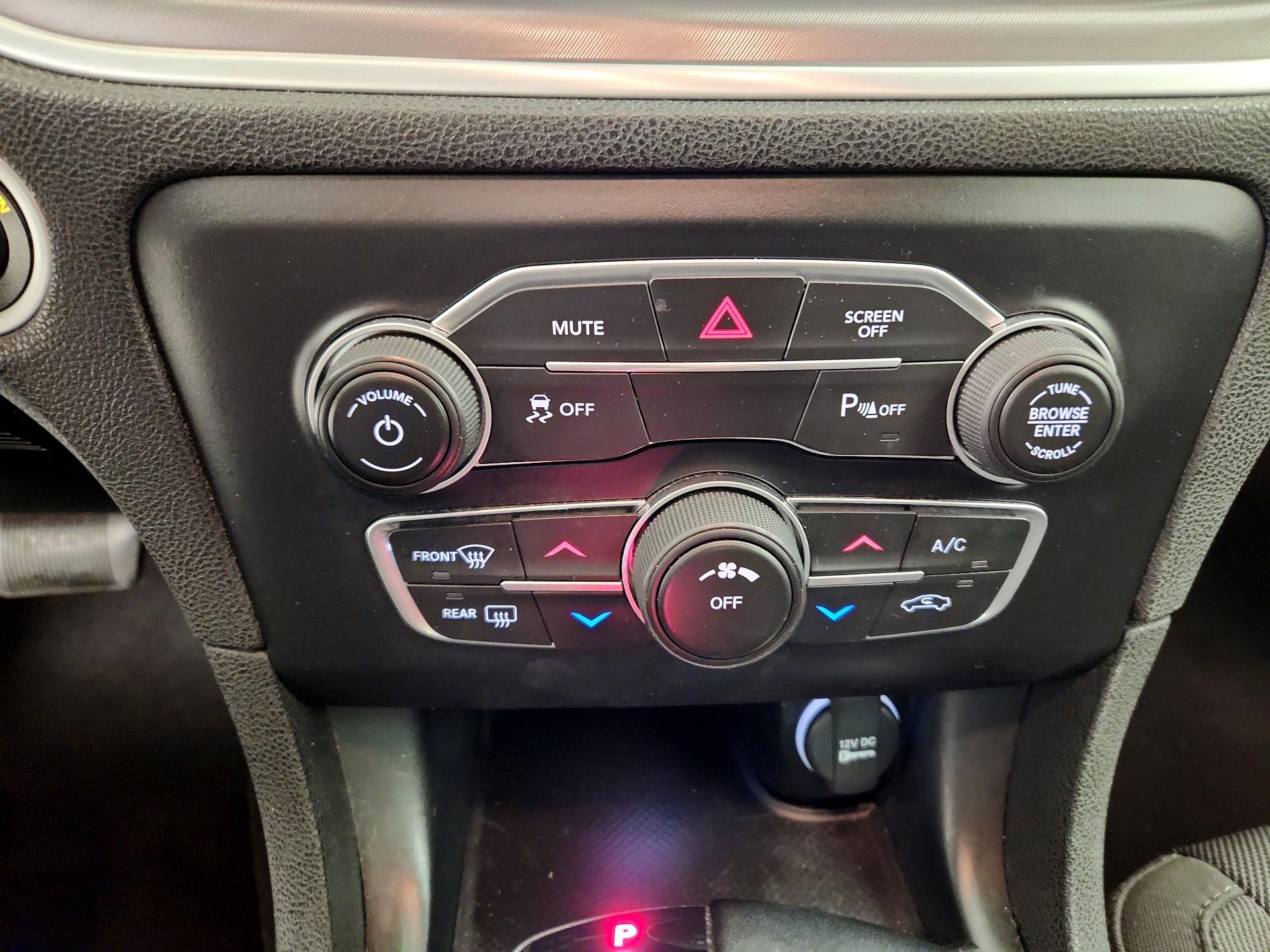 Thumbnail: 2022 Dodge Charger - 16