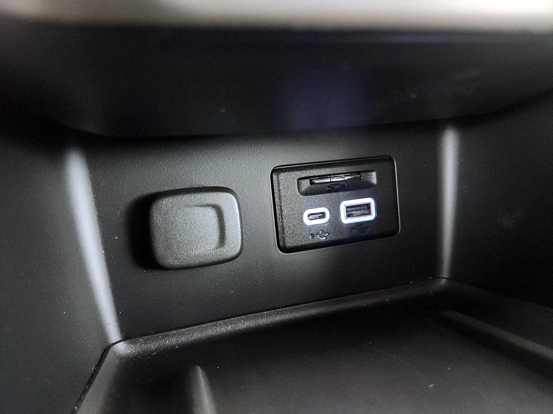 Thumbnail: 2020 GMC Acadia - 19