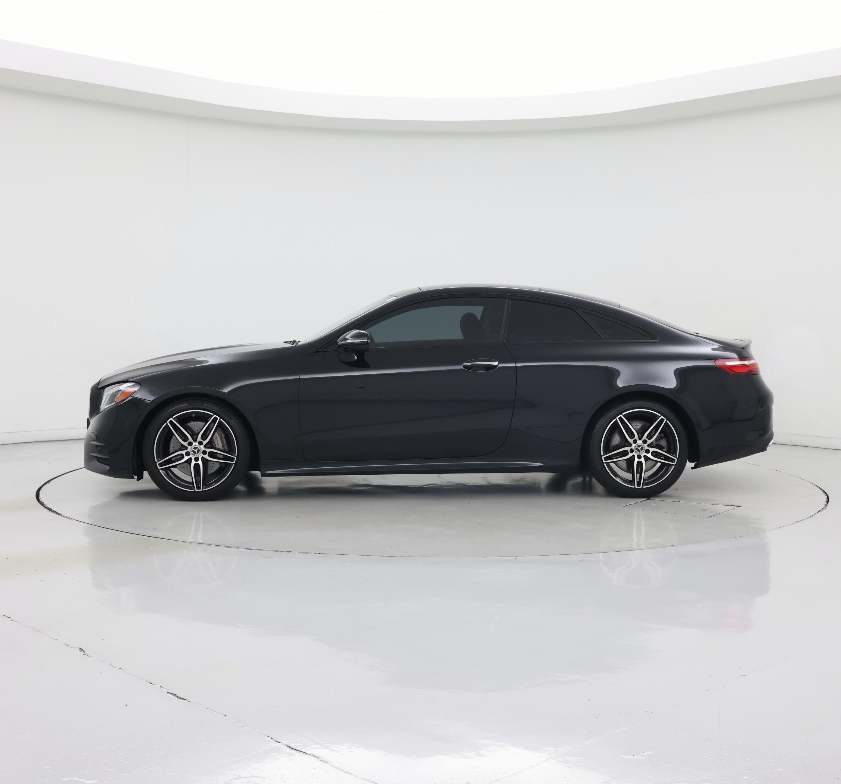 Thumbnail: 2020 Mercedes-Benz E-Class - 3