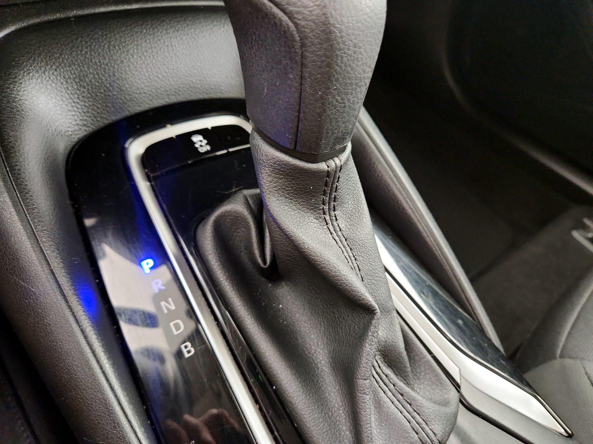 Thumbnail: 2024 Toyota Corolla - 18