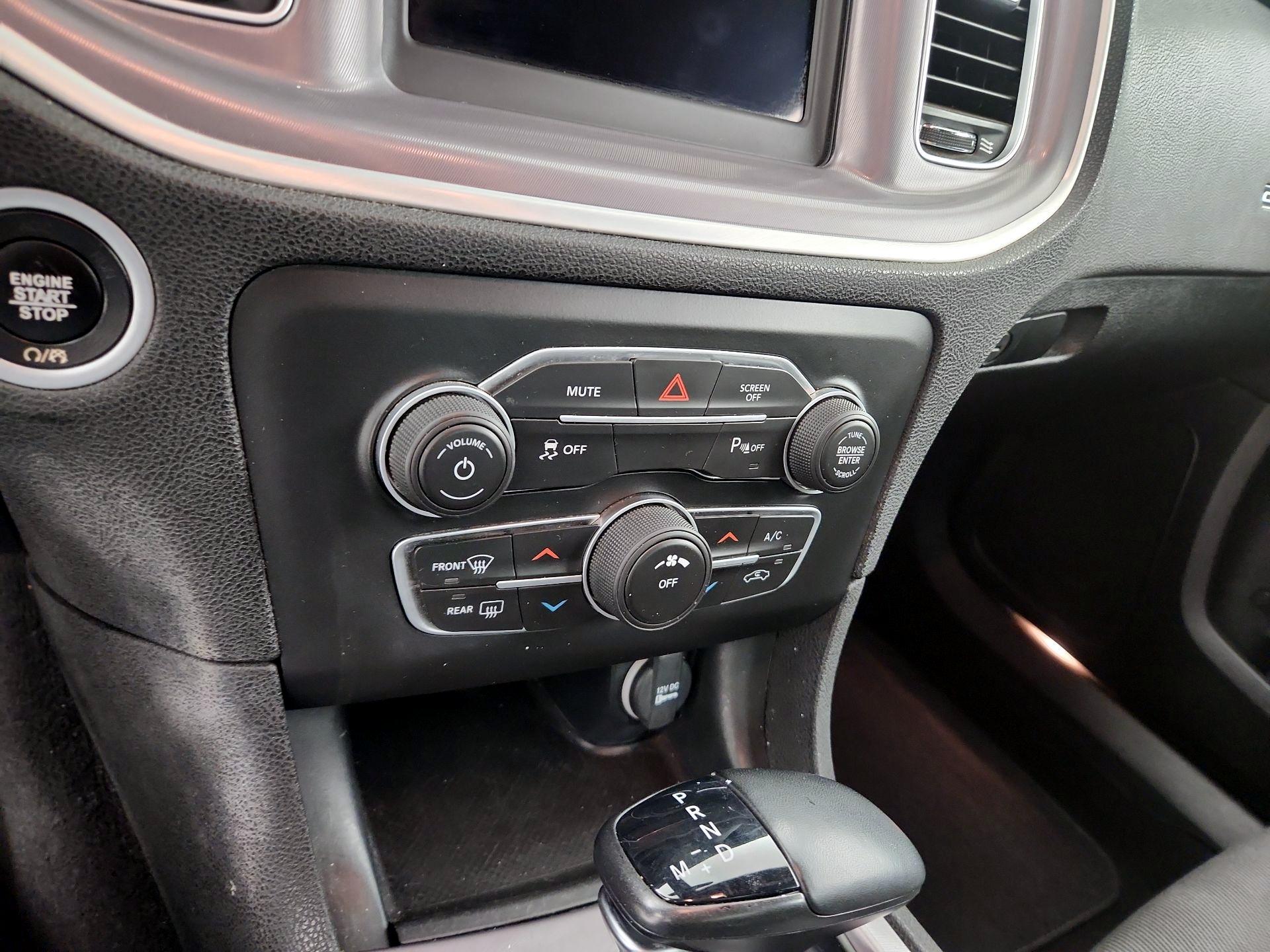 Thumbnail: 2022 Dodge Charger - 14