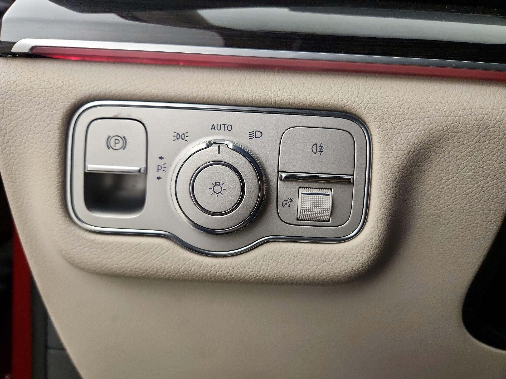 Thumbnail: 2020 Mercedes-Benz GLE - 13