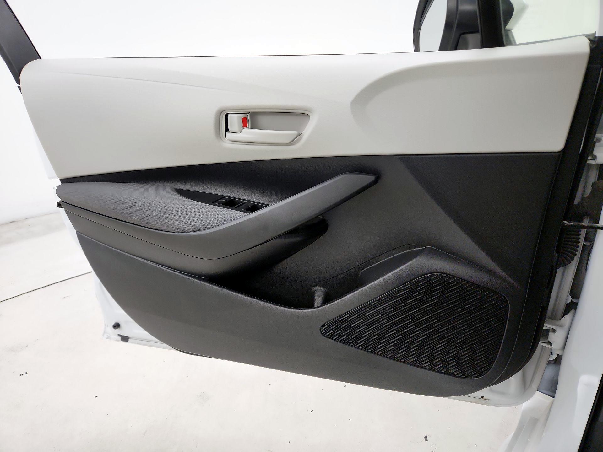 Thumbnail: 2023 Toyota Corolla - 12