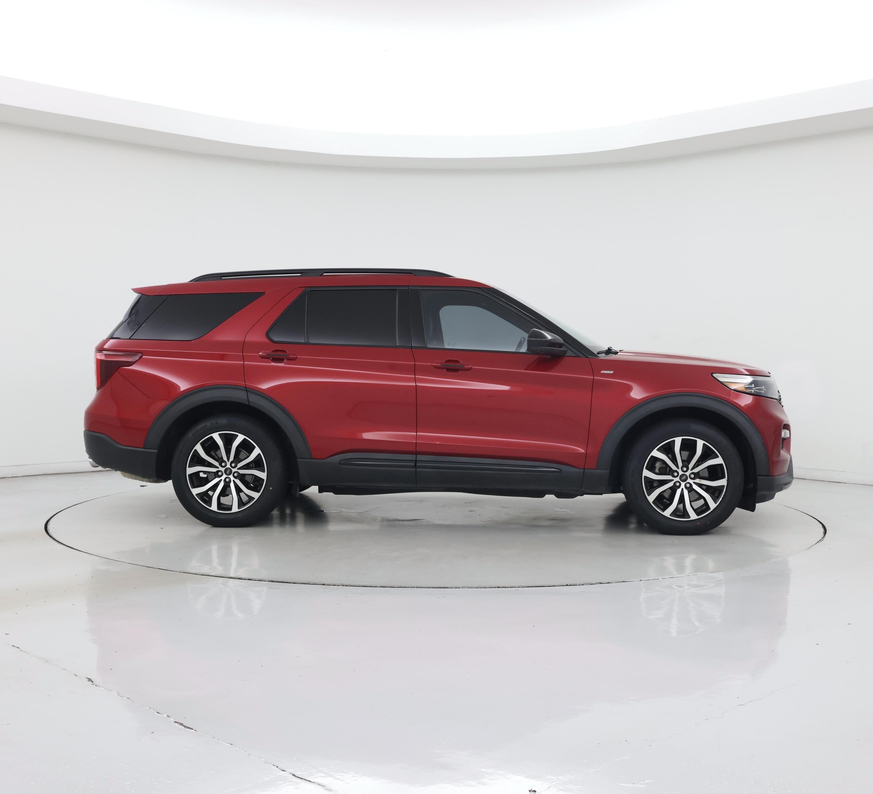 Thumbnail: 2022 Ford Explorer - 7