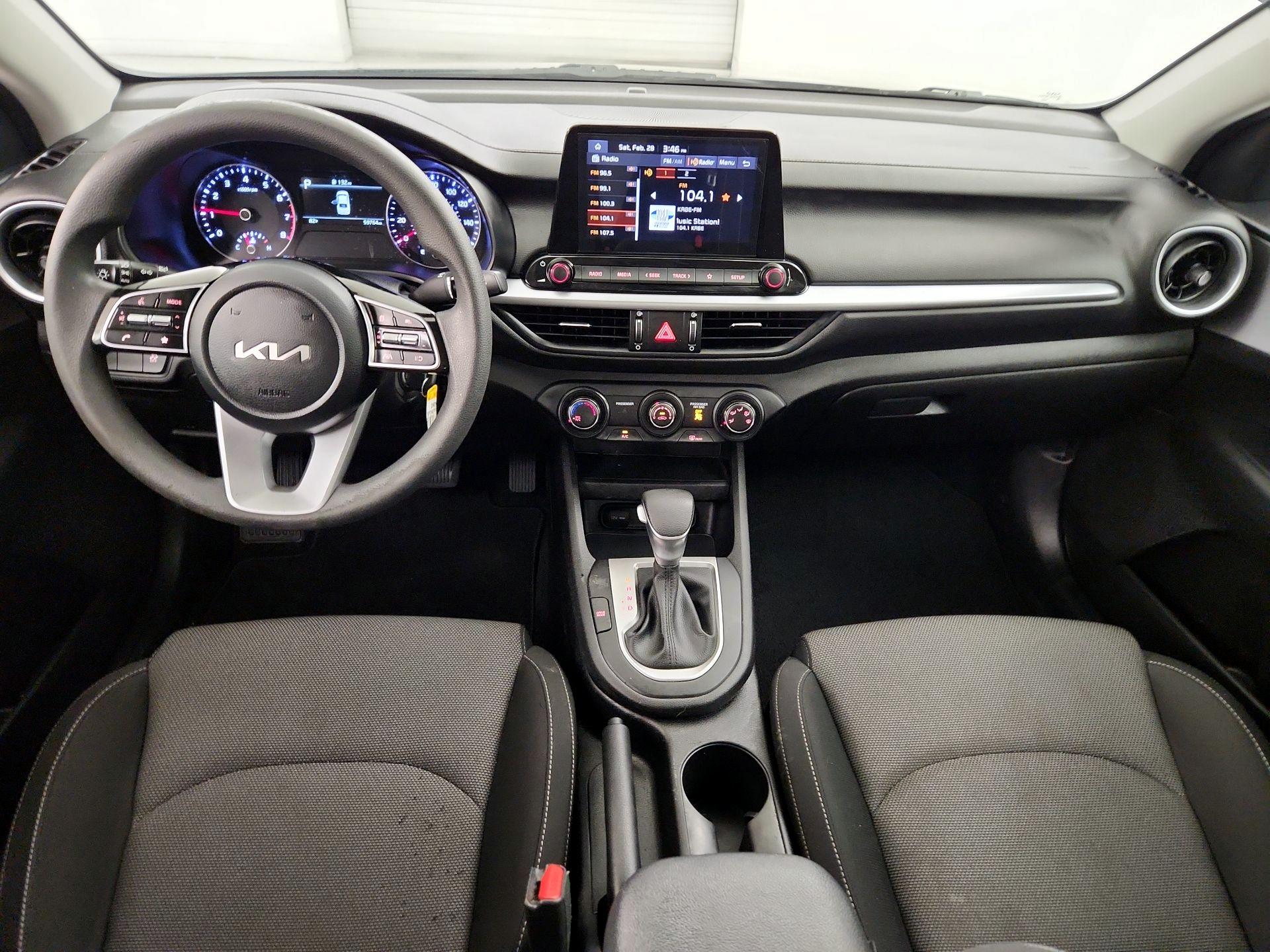 Thumbnail: 2023 Kia Forte - 9