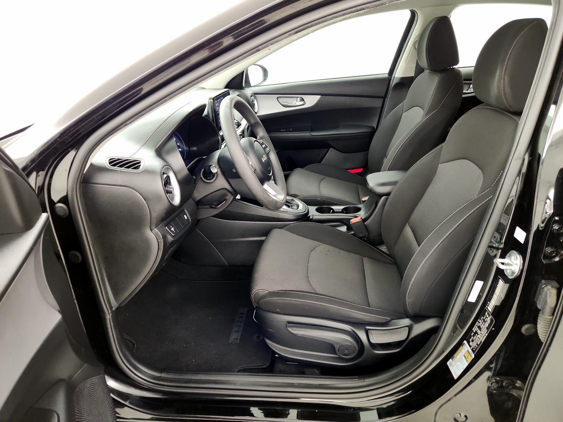 Thumbnail: 2023 Kia Forte - 11