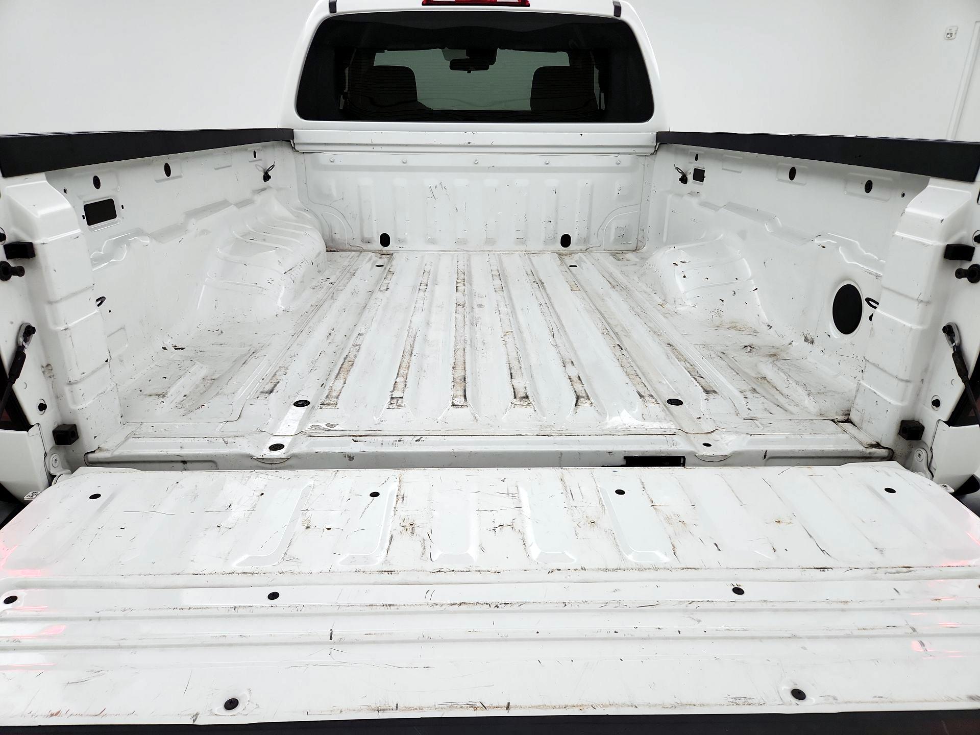 Thumbnail: 2022 Nissan Frontier - 18