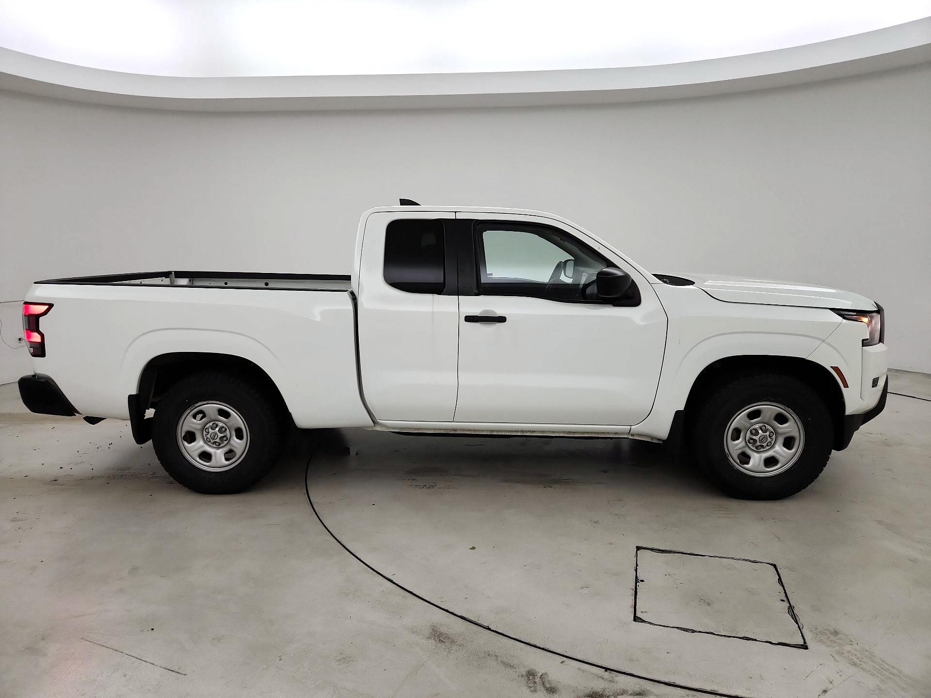 Thumbnail: 2022 Nissan Frontier - 4