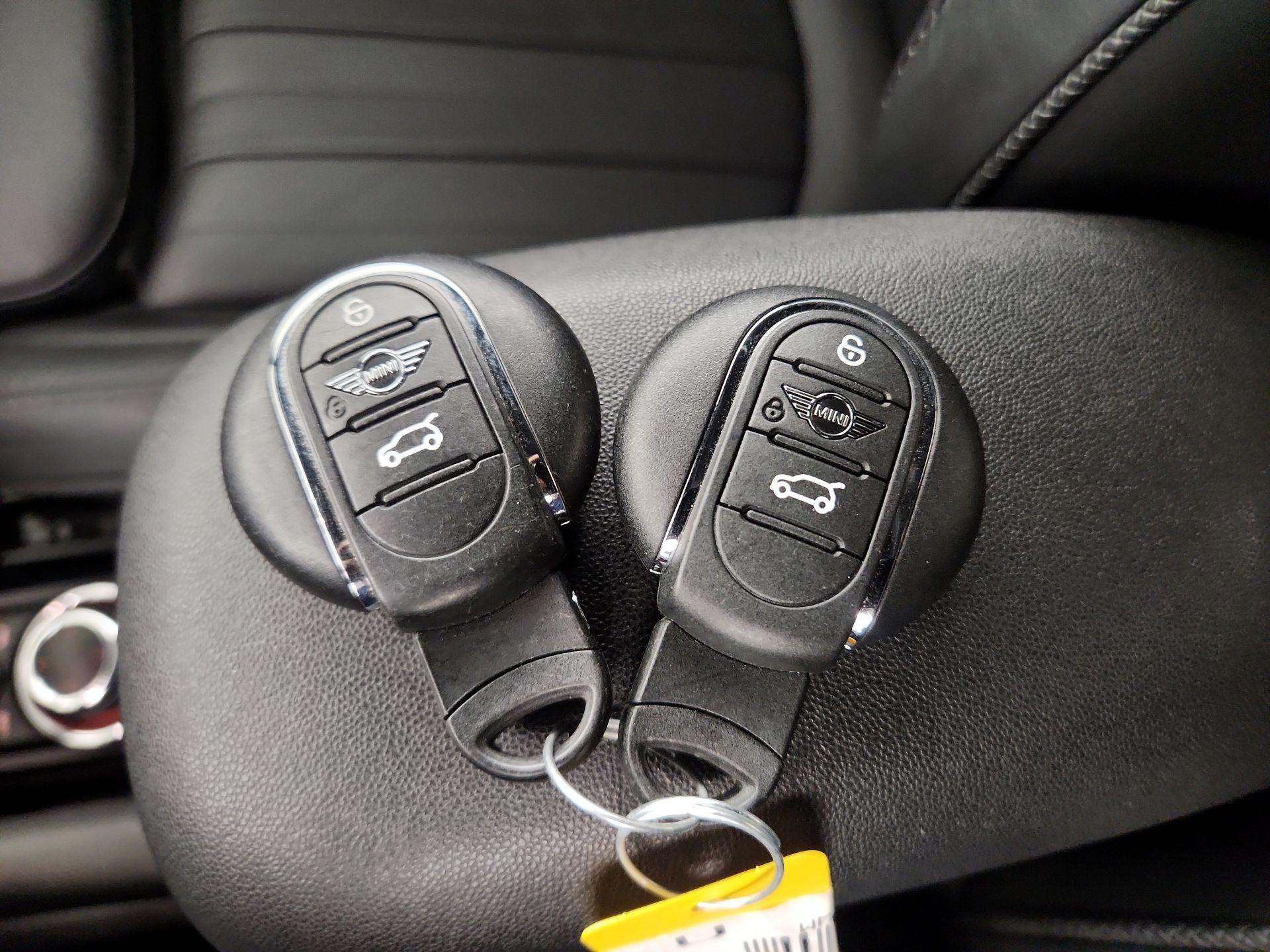 Thumbnail: 2022 MINI Cooper - 20