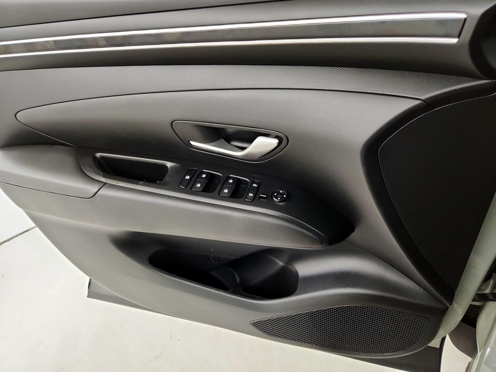 Thumbnail: 2022 Hyundai Santa Cruz - 12