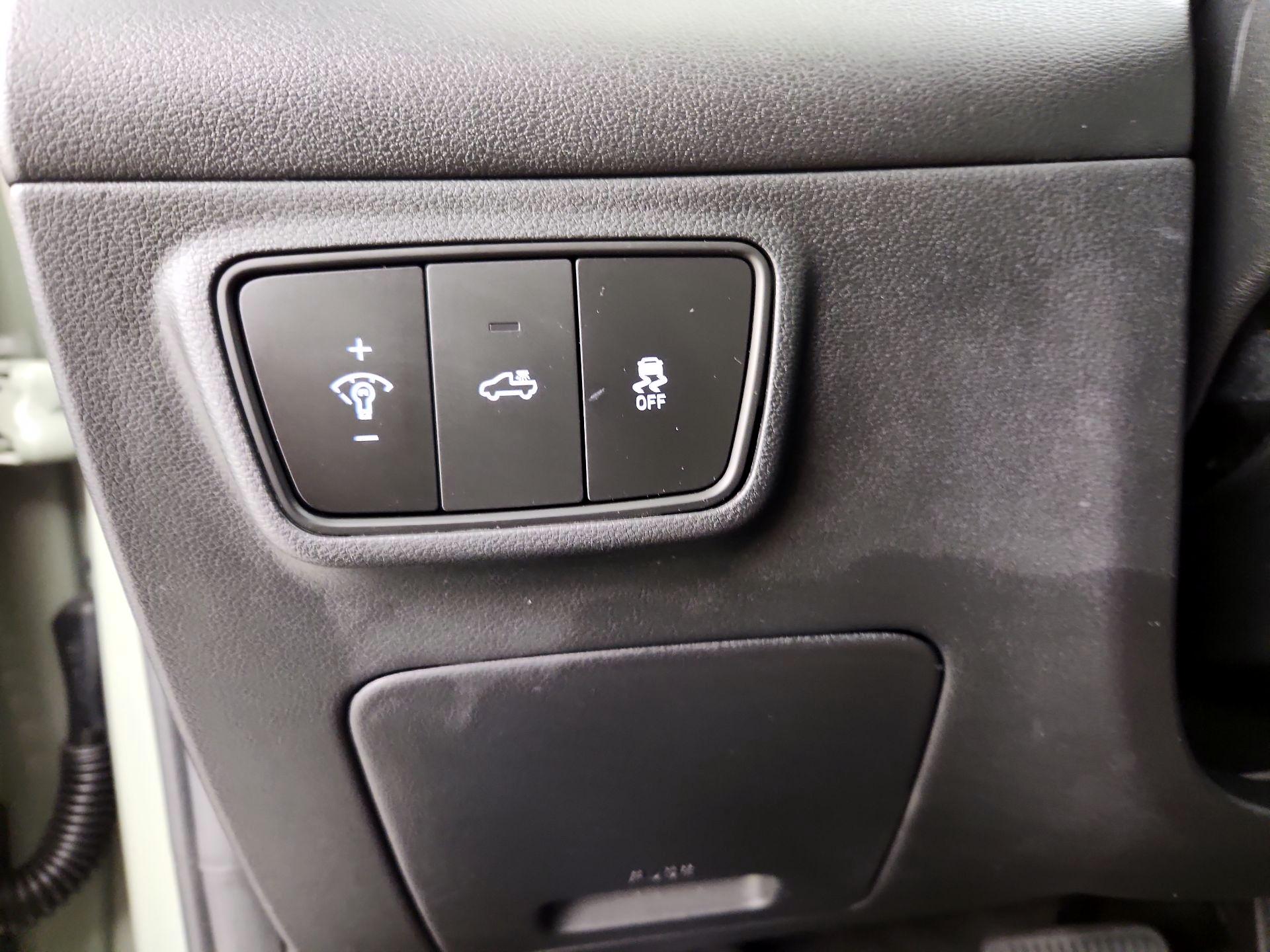 Thumbnail: 2022 Hyundai Santa Cruz - 13