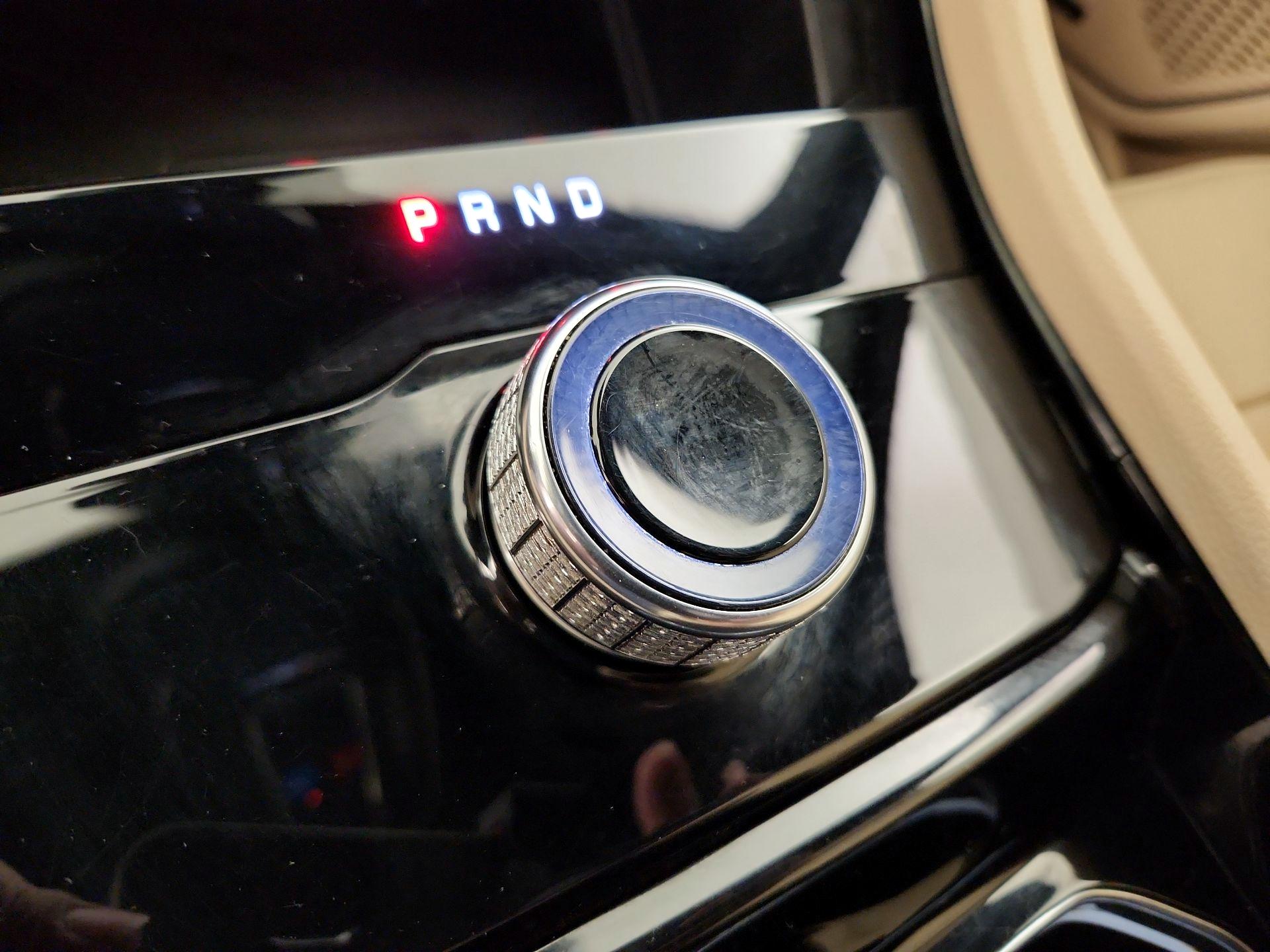 Thumbnail: 2023 Jeep Grand Cherokee - 18