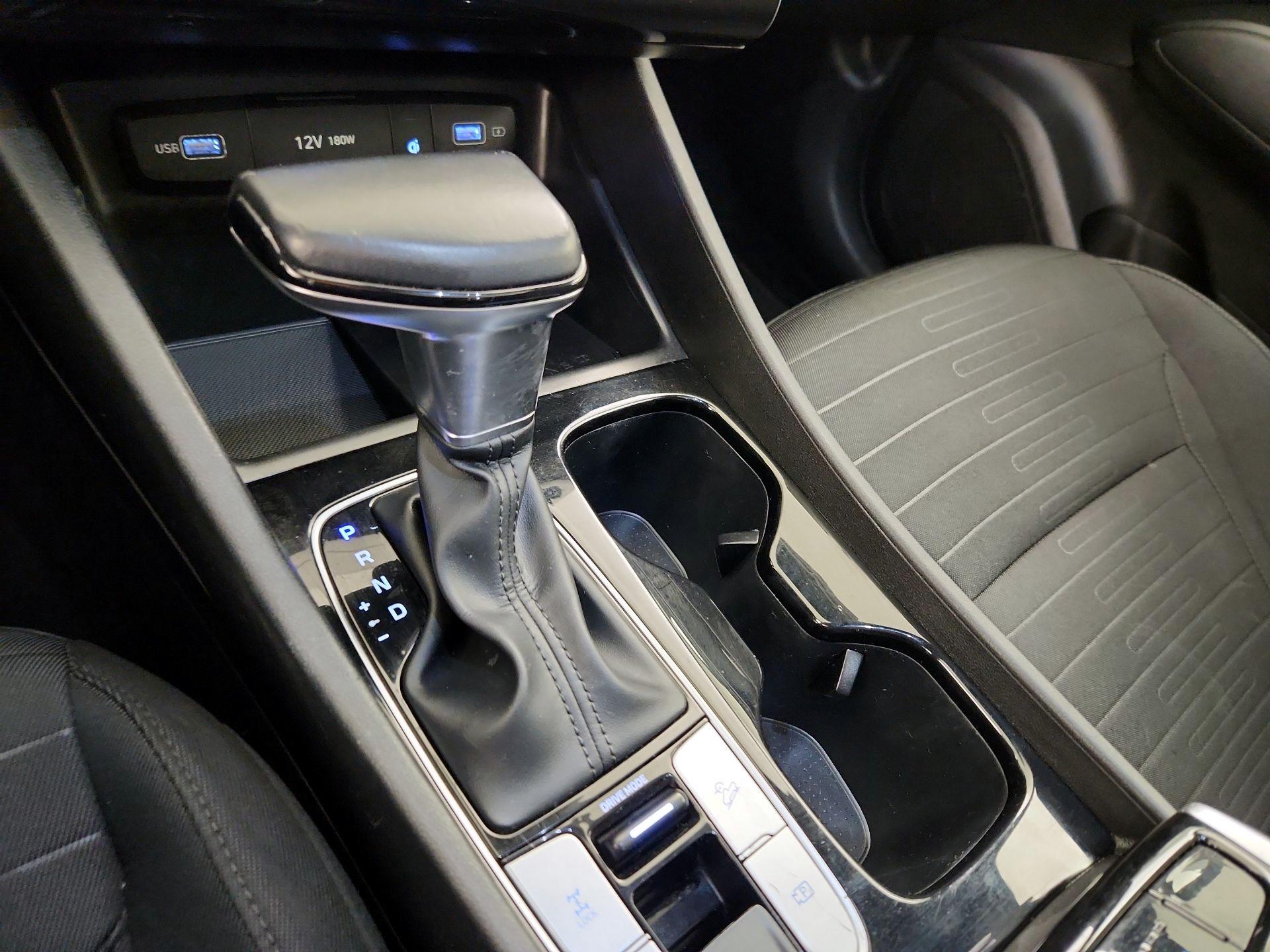 Thumbnail: 2022 Hyundai Santa Cruz - 17