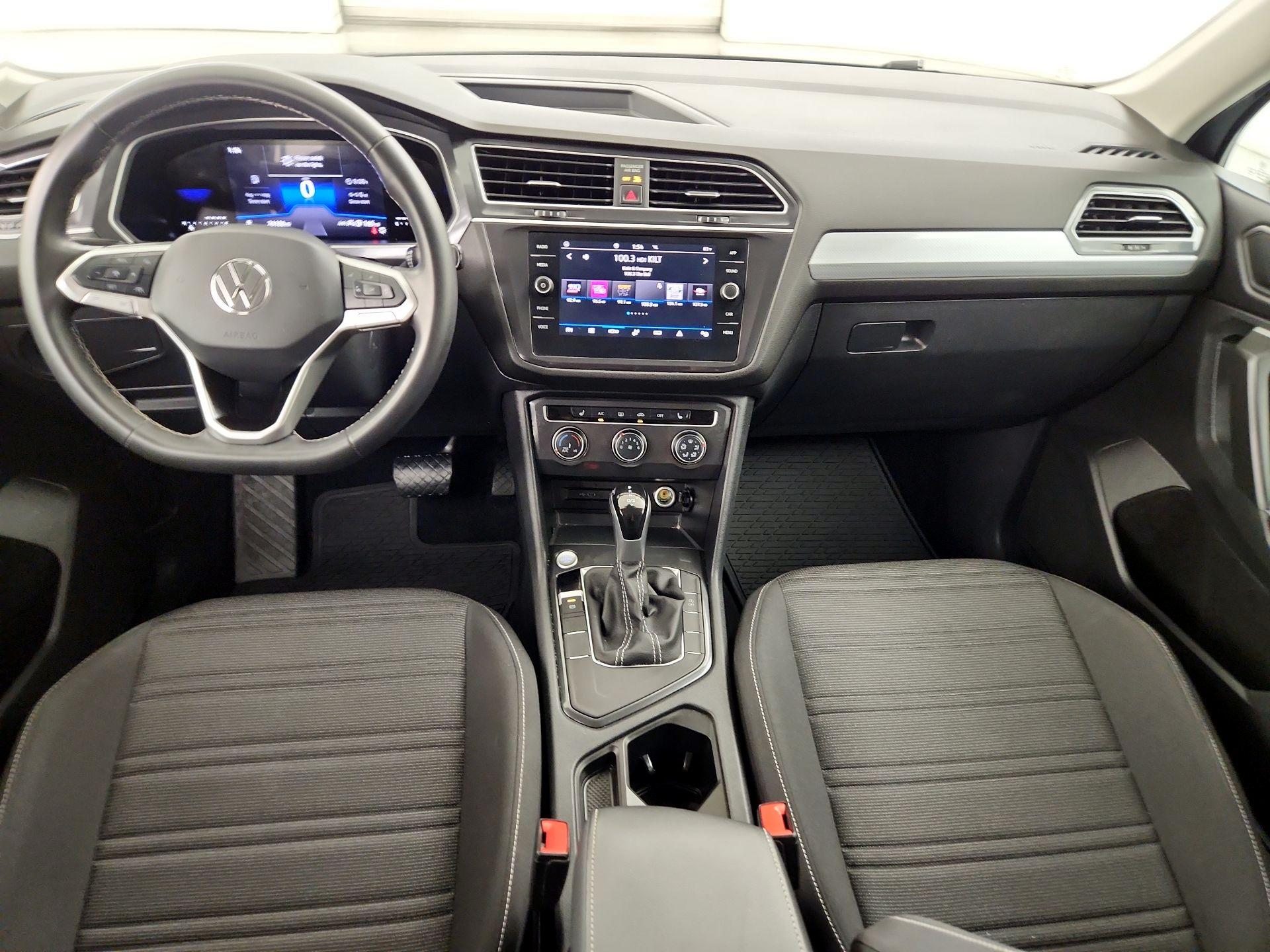 Thumbnail: 2024 Volkswagen Tiguan - 9