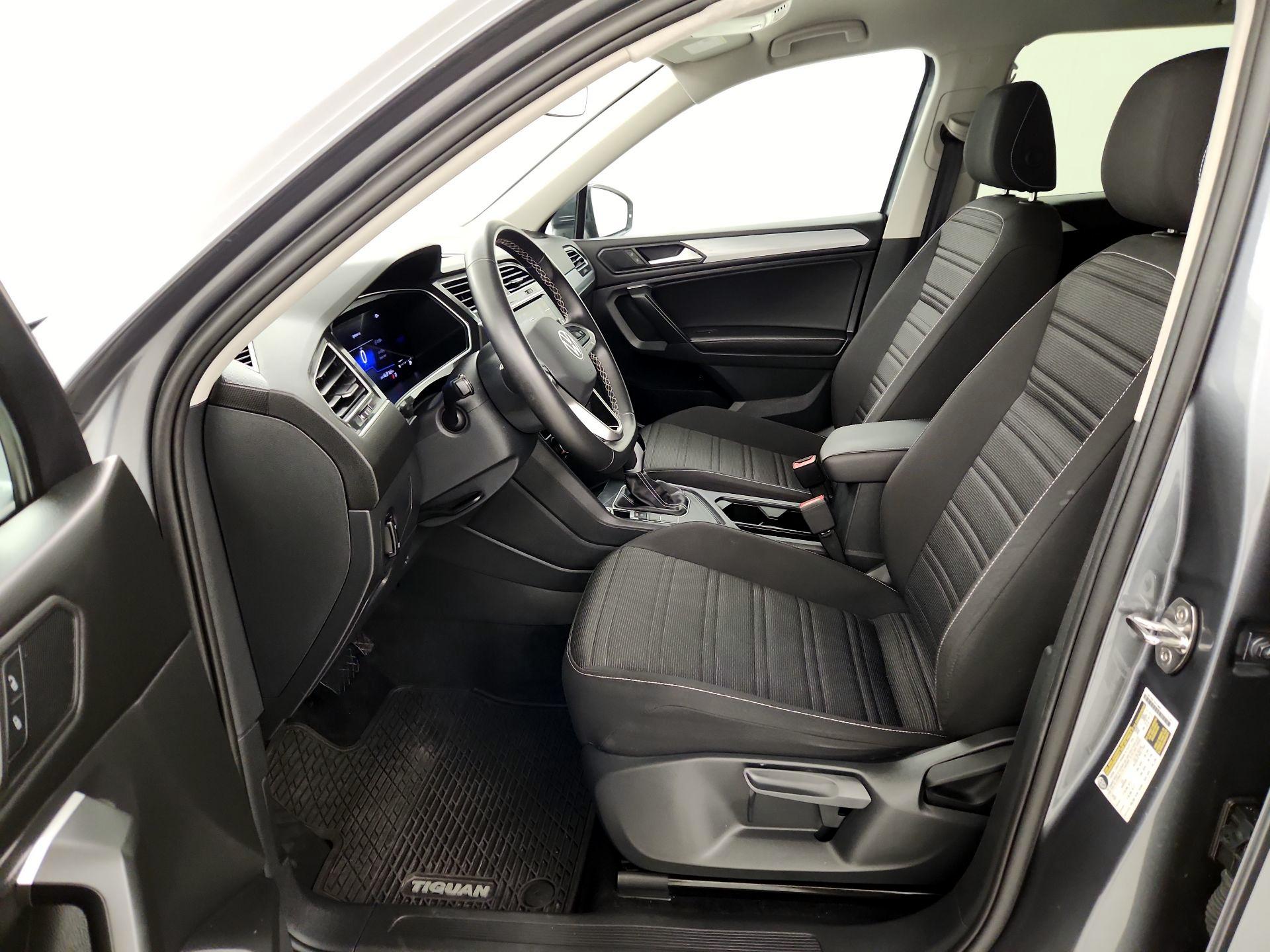 Thumbnail: 2024 Volkswagen Tiguan - 11