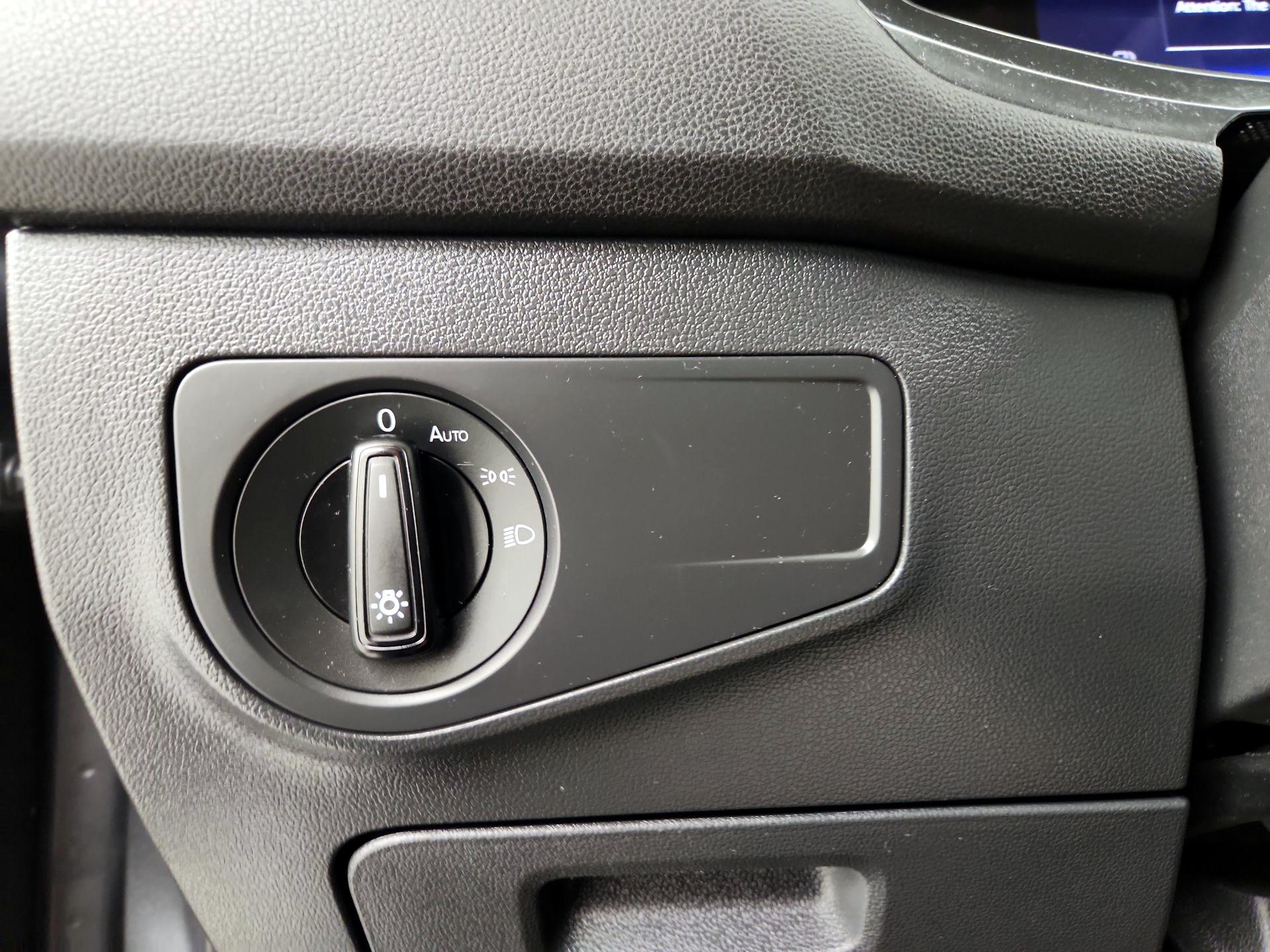 Thumbnail: 2024 Volkswagen Tiguan - 13