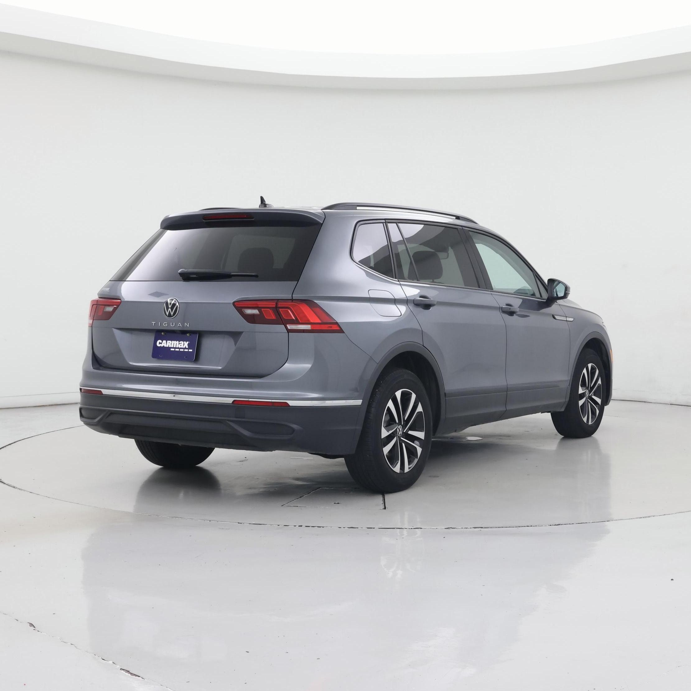 Thumbnail: 2024 Volkswagen Tiguan - 8
