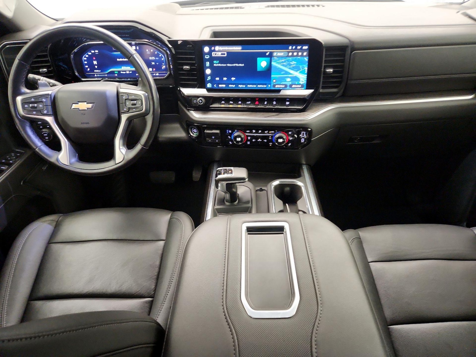2022 Chevrolet Silverado 1500 LTZ - Photo 10