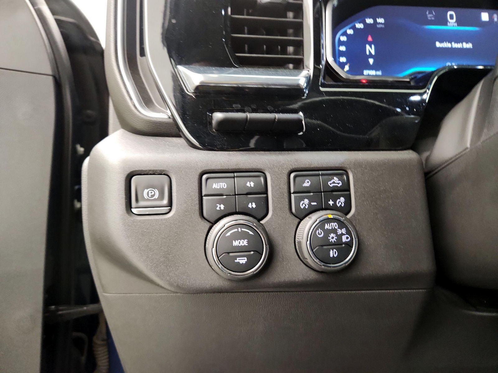 2022 Chevrolet Silverado 1500 LTZ - Photo 14