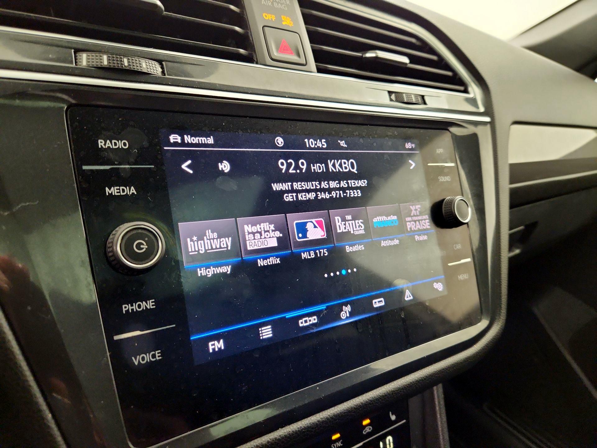 Thumbnail: 2022 Volkswagen Tiguan - 15