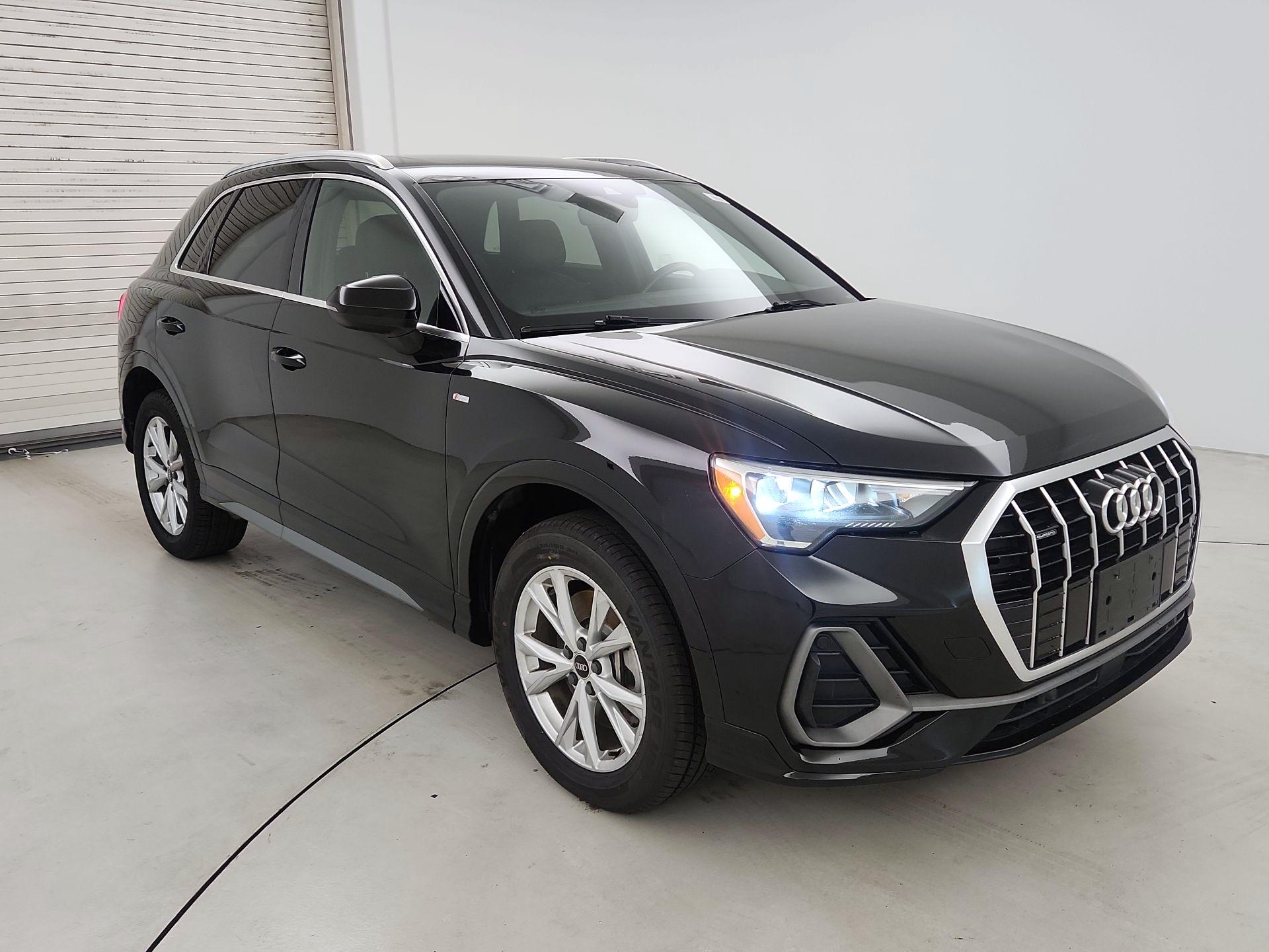 Thumbnail: 2021 Audi Q3 - 1