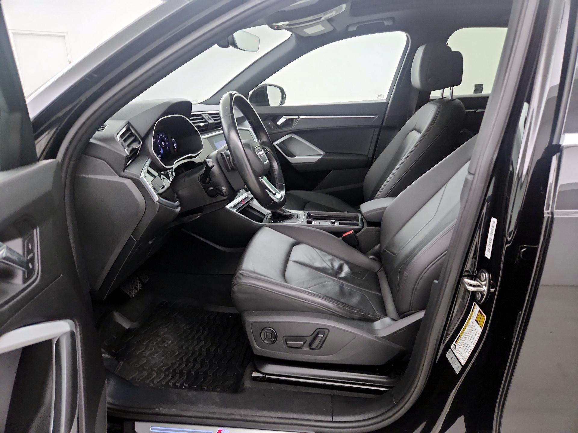 Thumbnail: 2021 Audi Q3 - 9