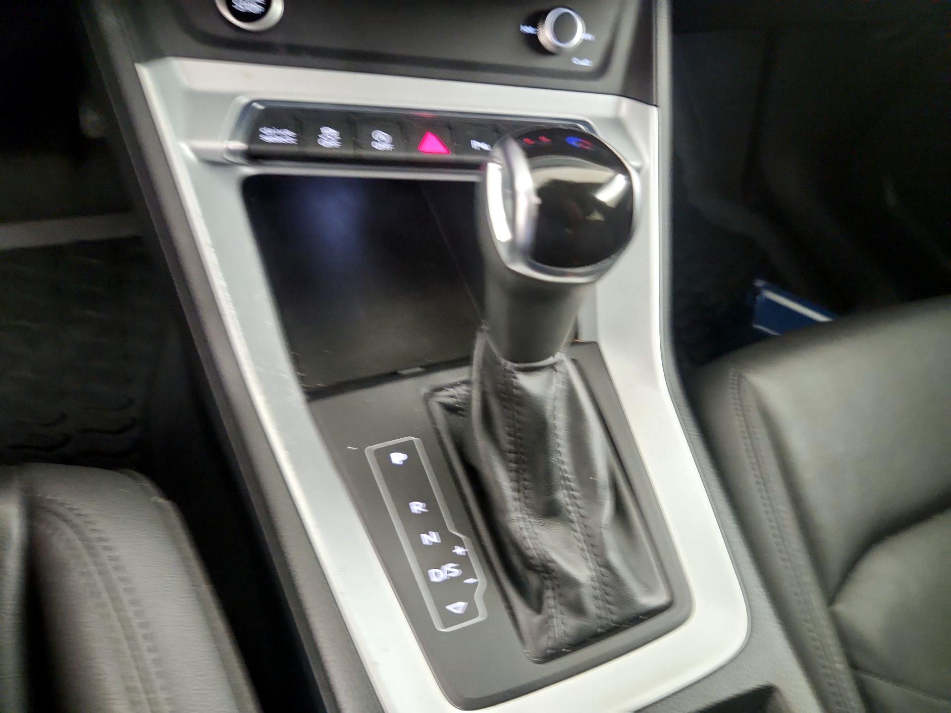 Thumbnail: 2021 Audi Q3 - 15