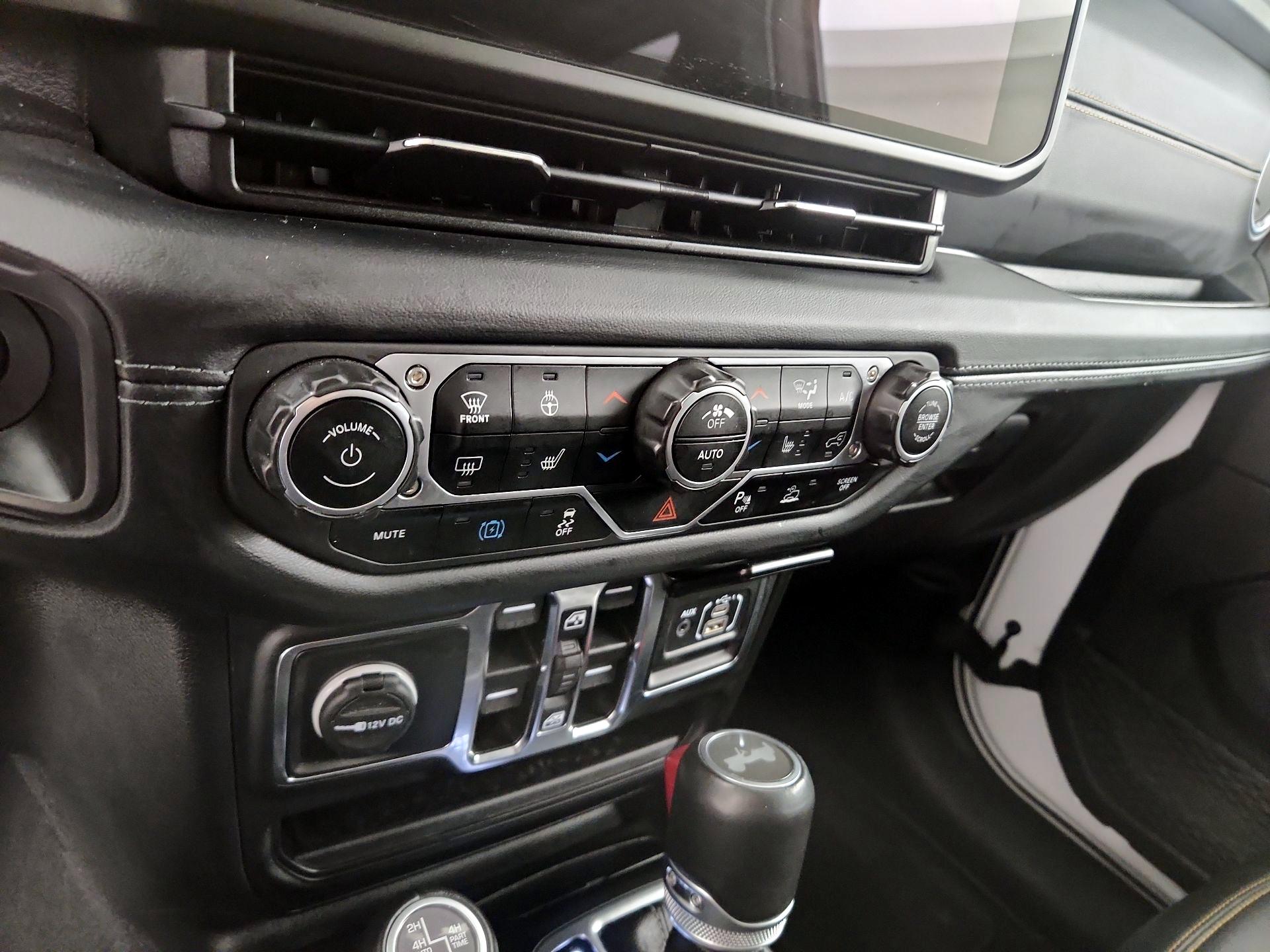 Thumbnail: 2024 Jeep Wrangler - 12