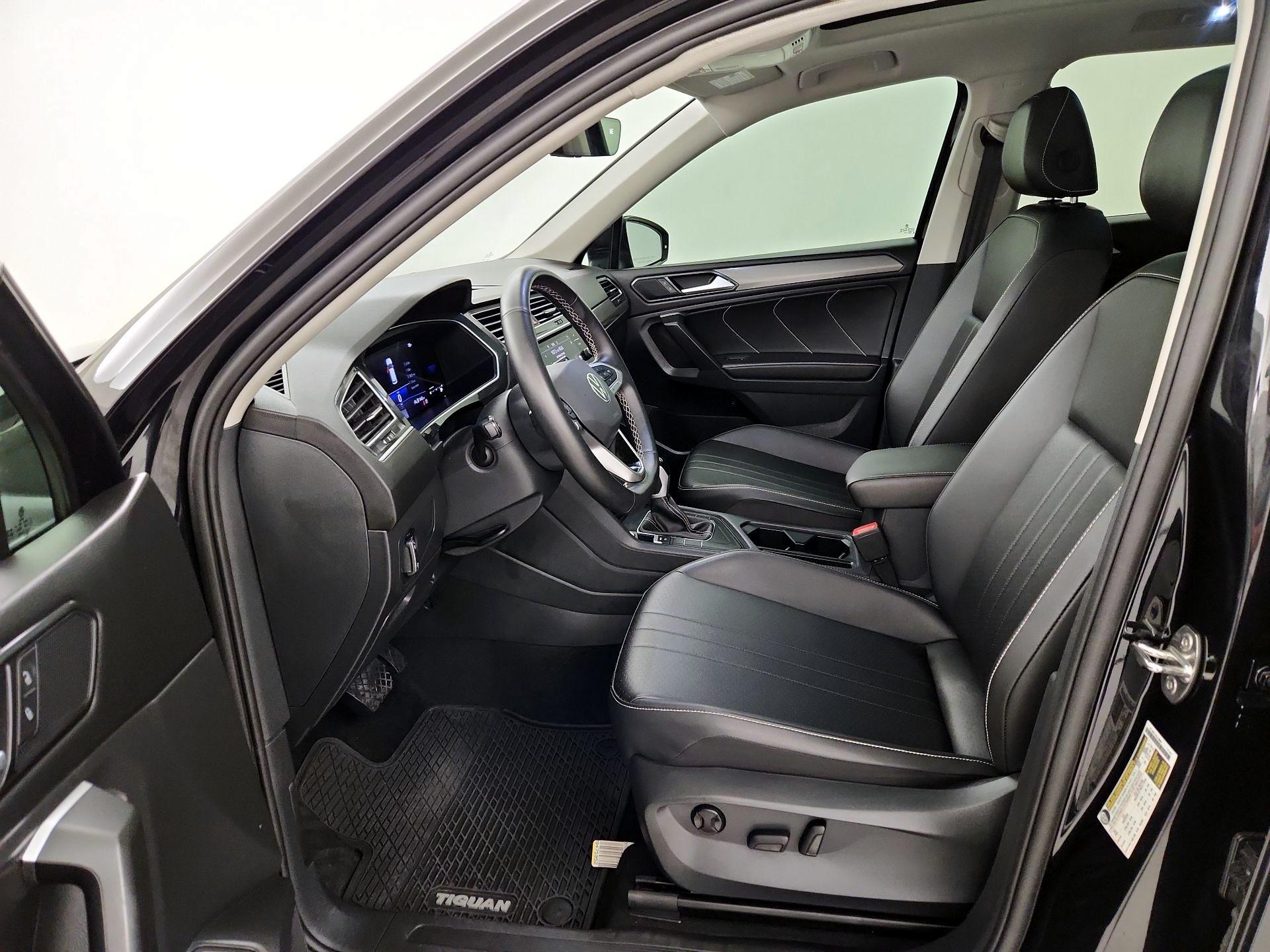 Thumbnail: 2024 Volkswagen Tiguan - 11